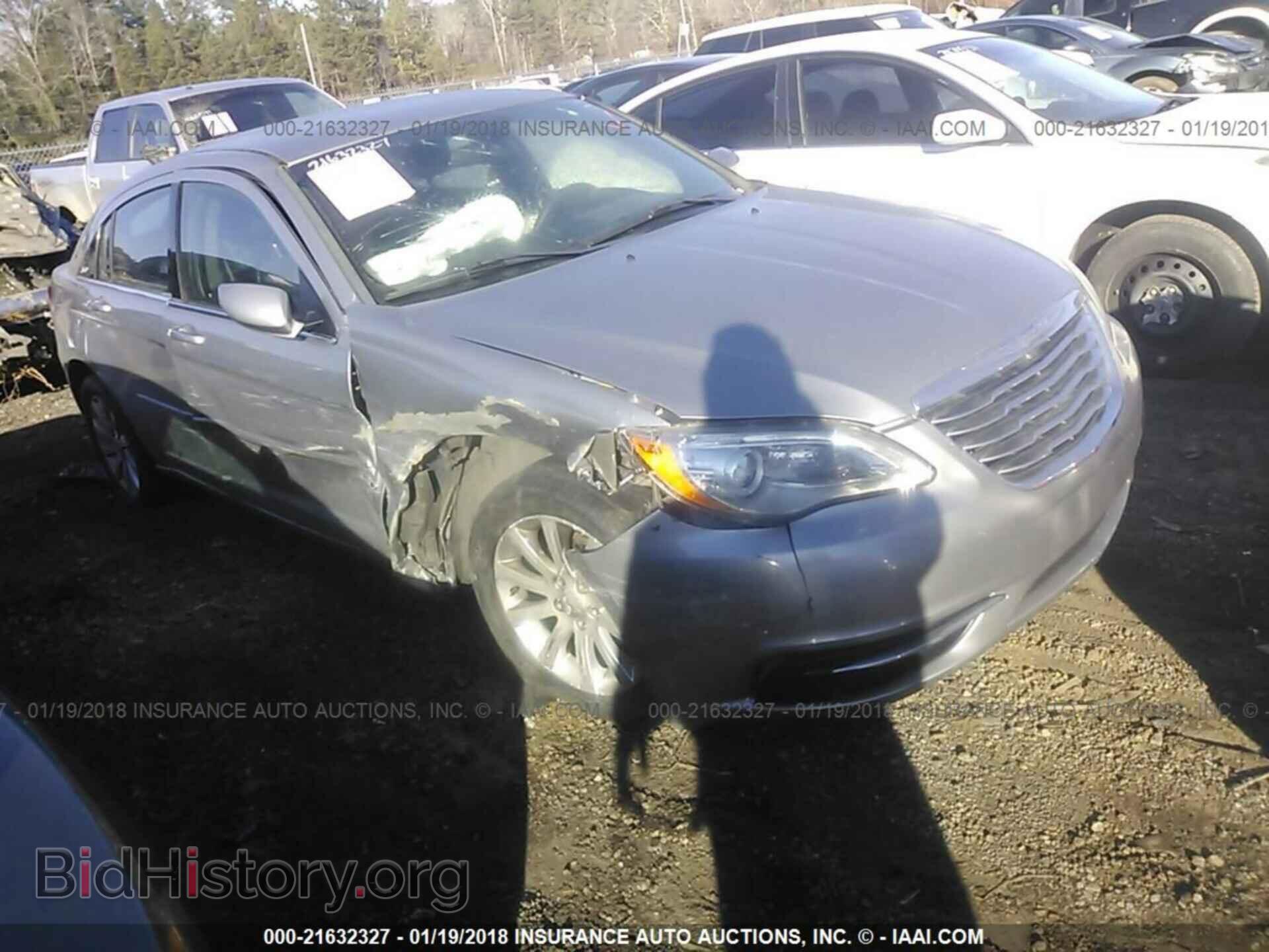 Photo 1C3CCBBB2DN721738 - Chrysler 200 2013
