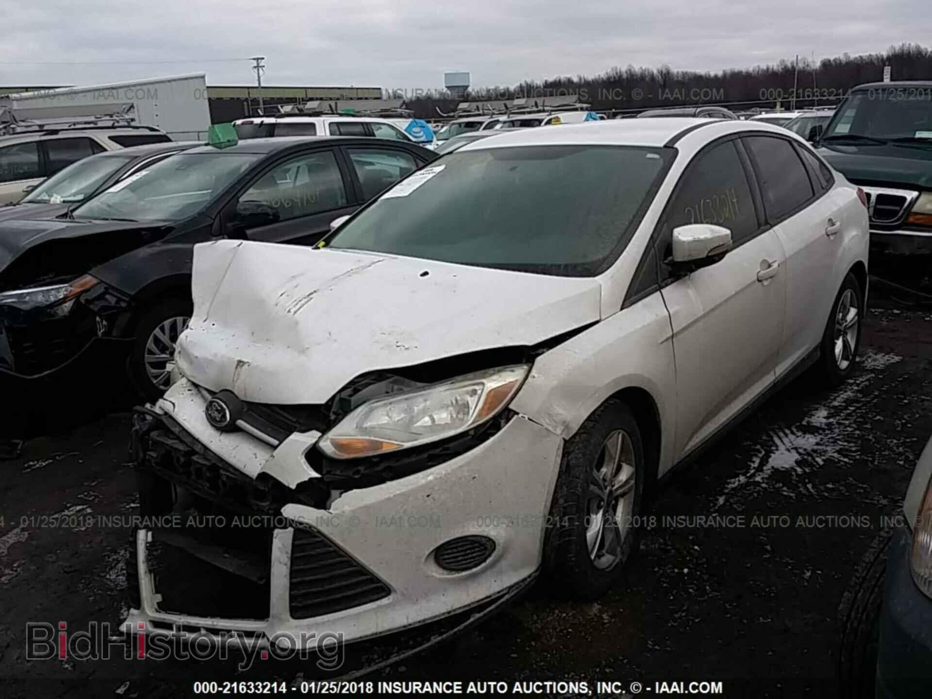 2013 Ford Focus - VIN: 1FADP3F25DL247144 - Photo 2