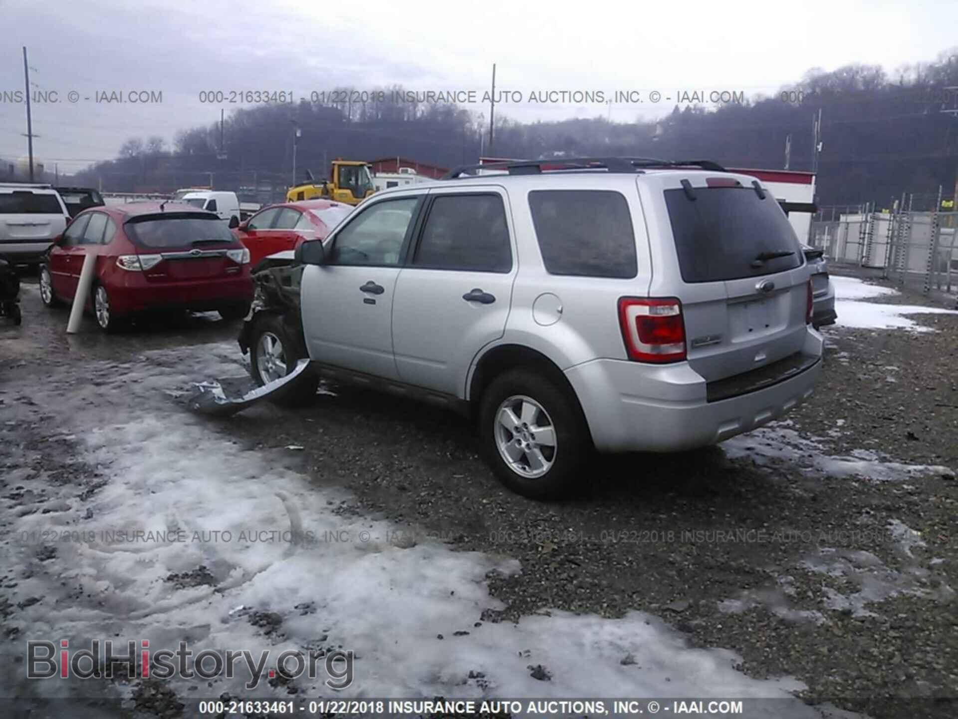 2012 Ford Escape - VIN: 1FMCU9D76CKB99542 - Photo 3