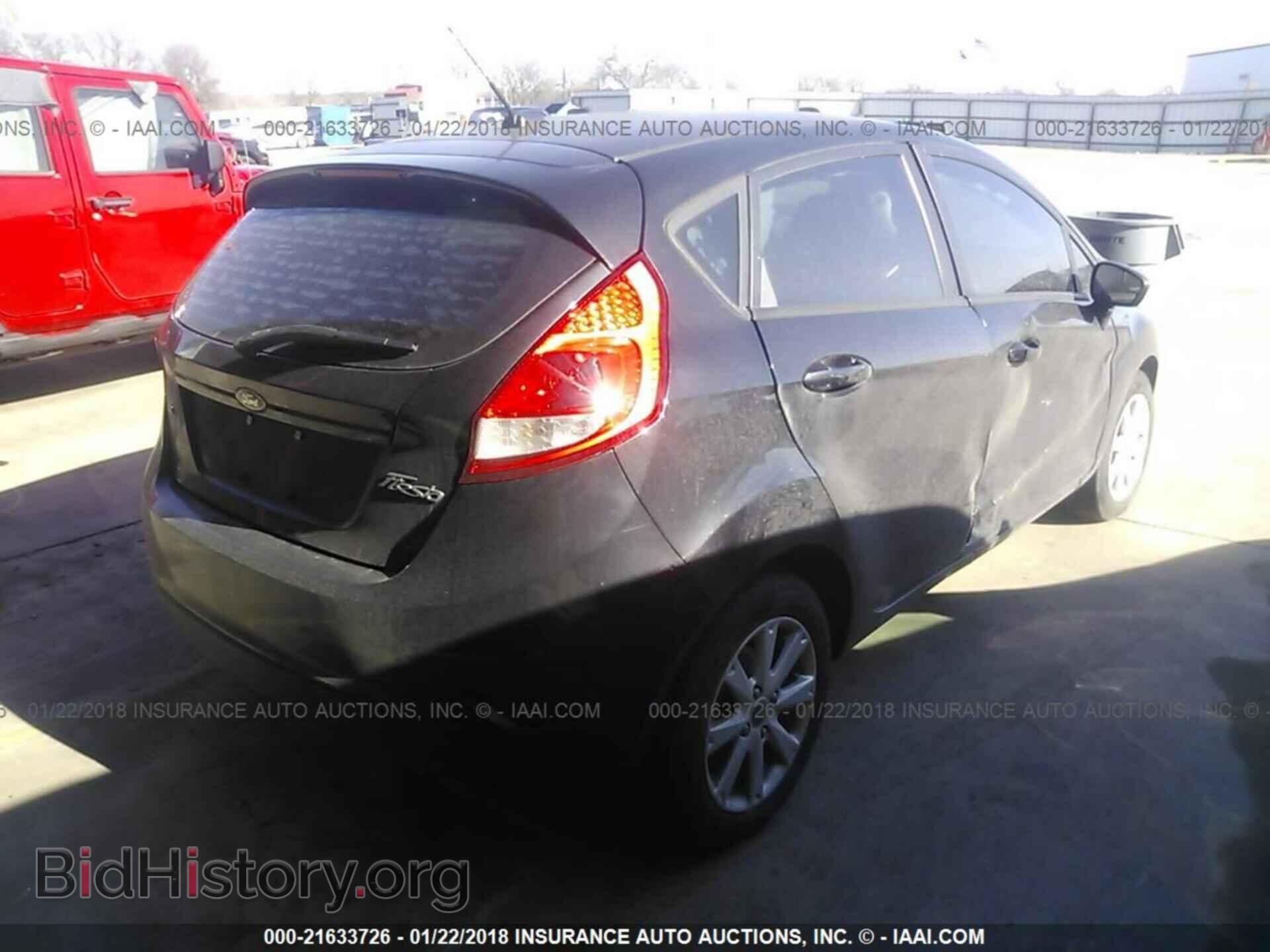 2011 Ford Fiesta - VIN: 3FADP4EJ7BM116498 - Фото 4