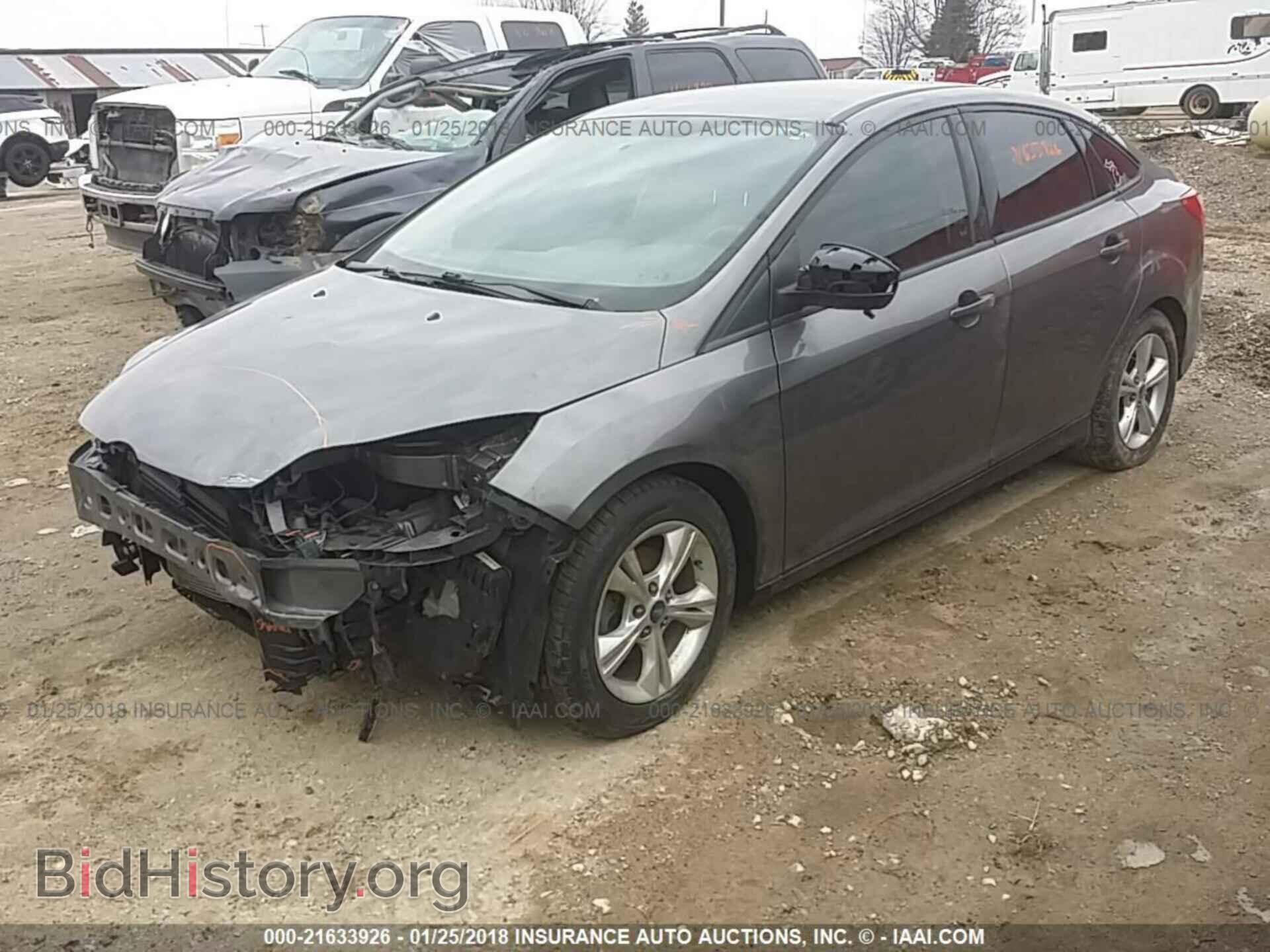 2013 Ford Focus - VIN: 1FADP3F23DL275752 - Photo 2