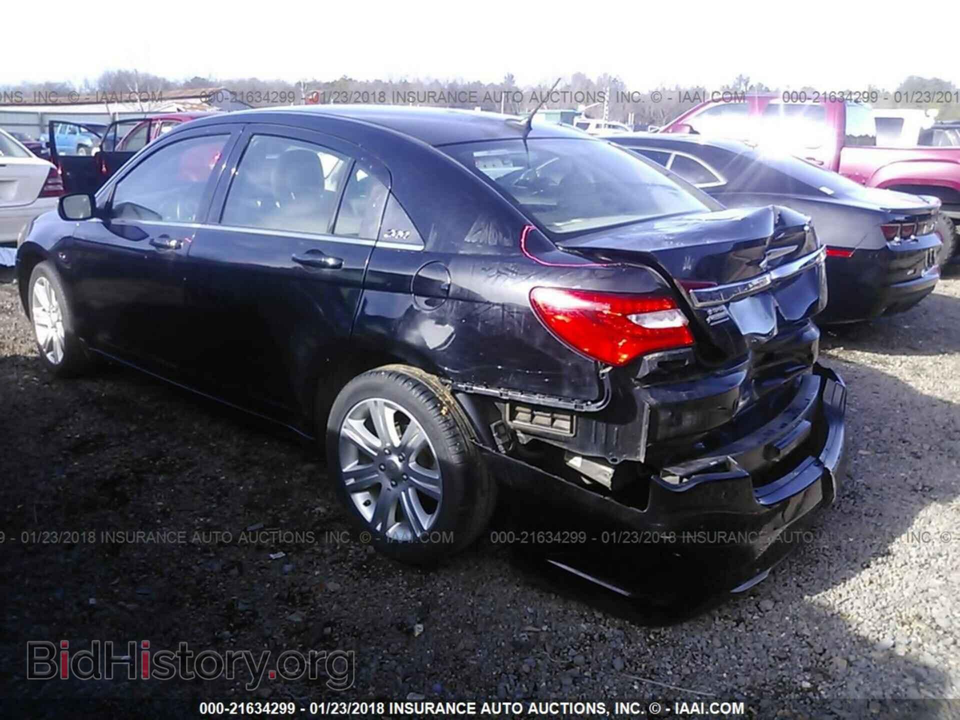 2013 Chrysler 200 - VIN: 1C3CCBBB0DN538970 - Photo 3