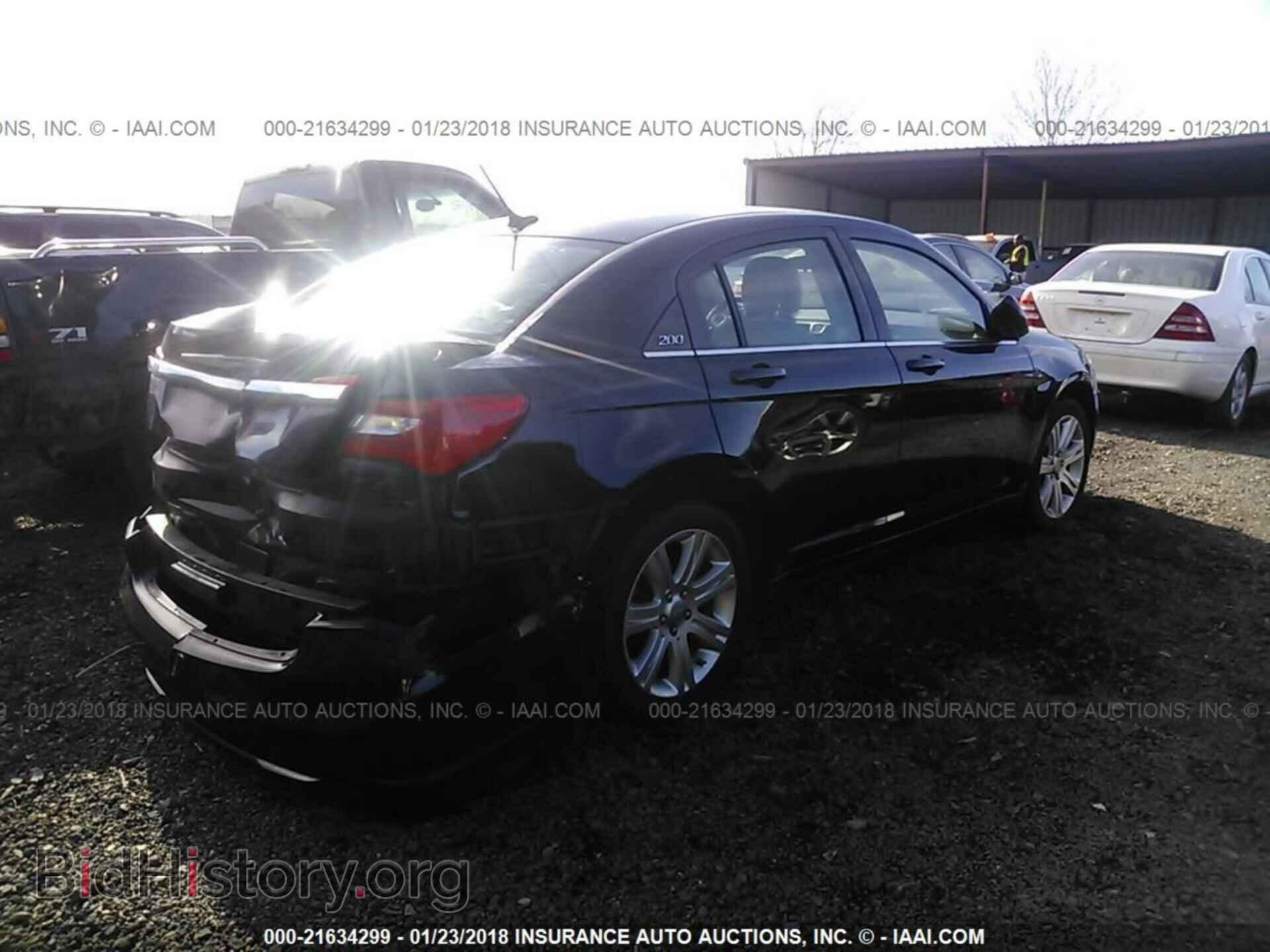 2013 Chrysler 200 - VIN: 1C3CCBBB0DN538970 - Photo 4