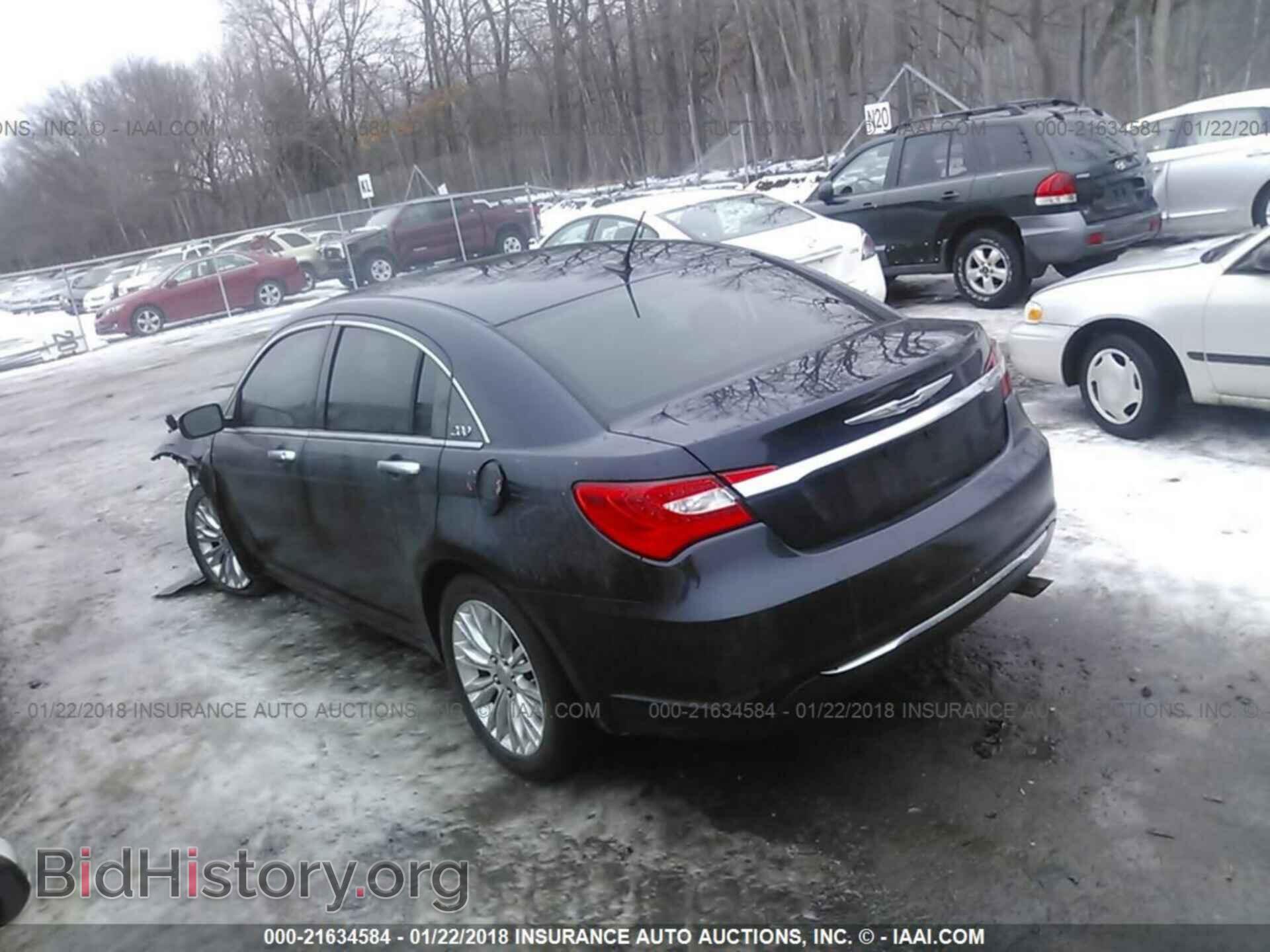 2011 Chrysler 200 - VIN: 1C3BC2FB6BN576013 - Фото 3