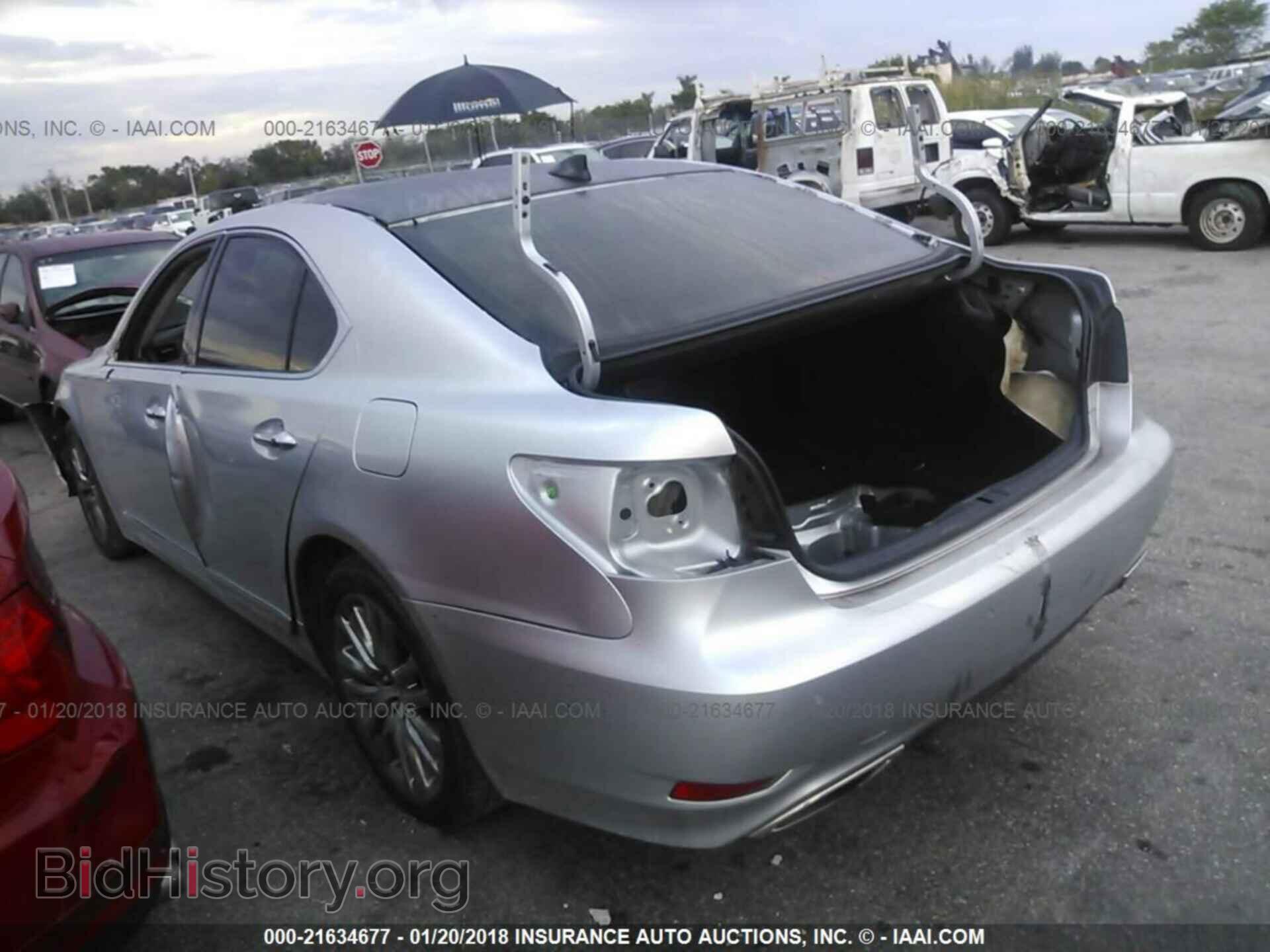 2014 Lexus Ls - VIN: JTHBL5EF4E5126722 - Photo 3