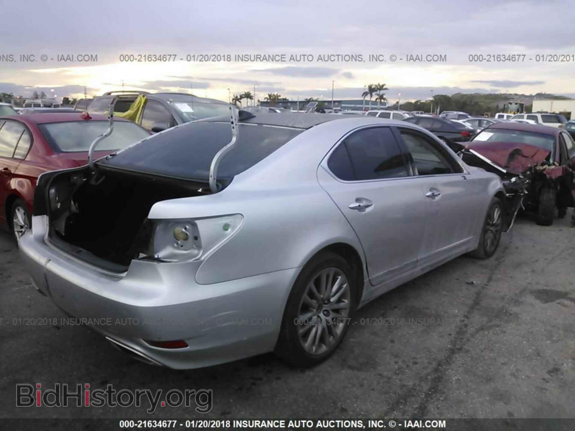 2014 Lexus Ls - VIN: JTHBL5EF4E5126722 - Photo 4