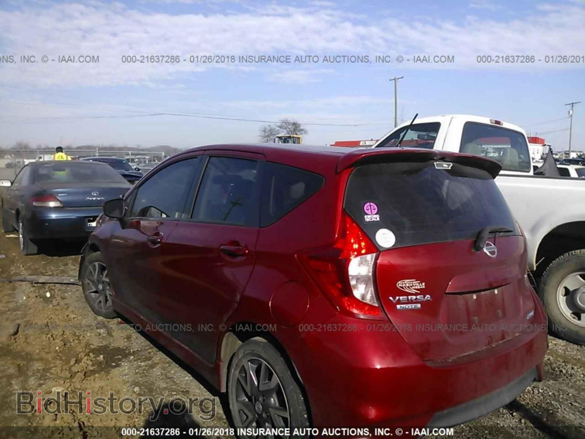 2015 Nissan Versa note - VIN: 3N1CE2CP7FL355894 - Фото 3