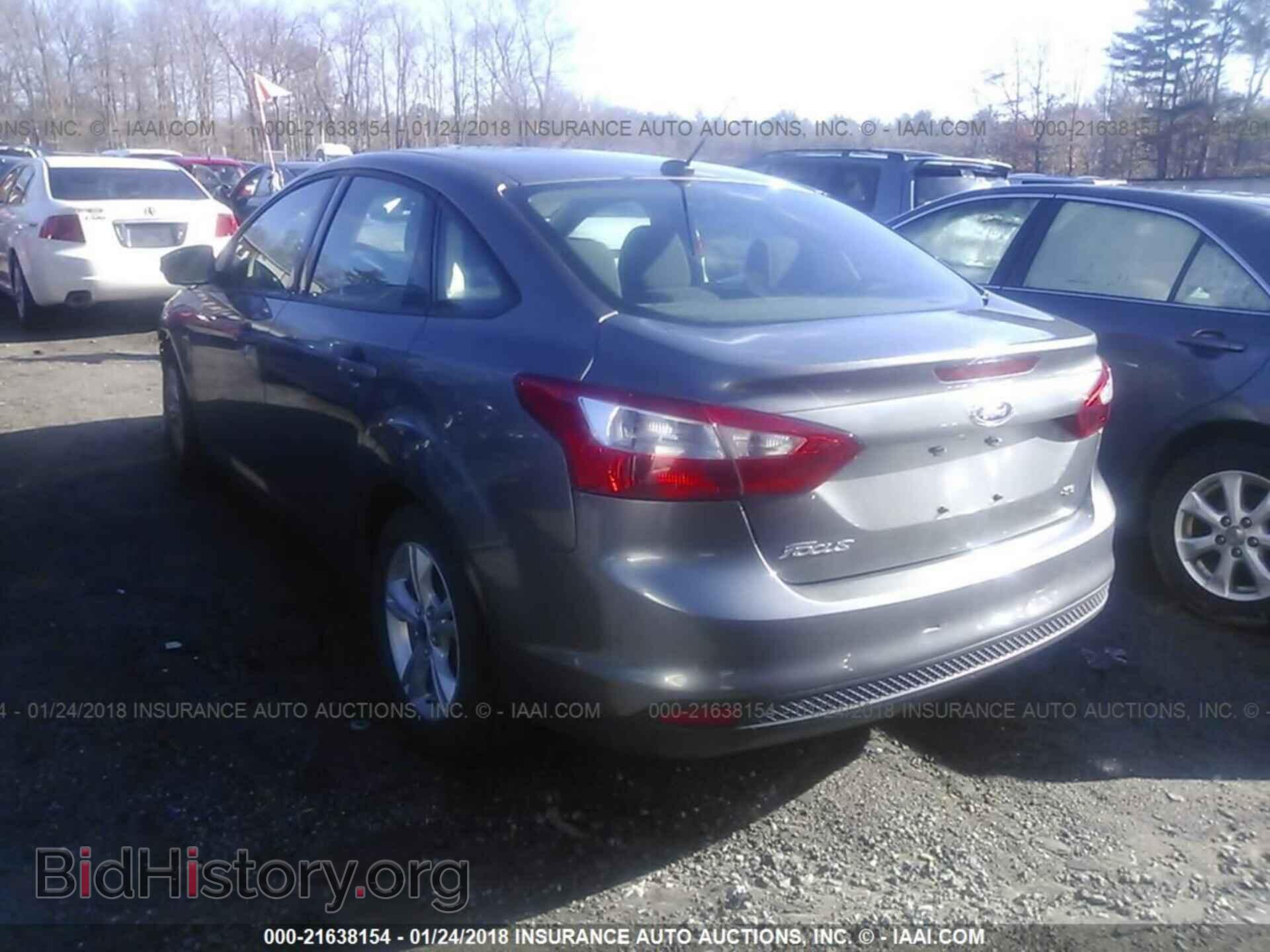 2013 Ford Focus - VIN: 1FADP3F2XDL215547 - Photo 3
