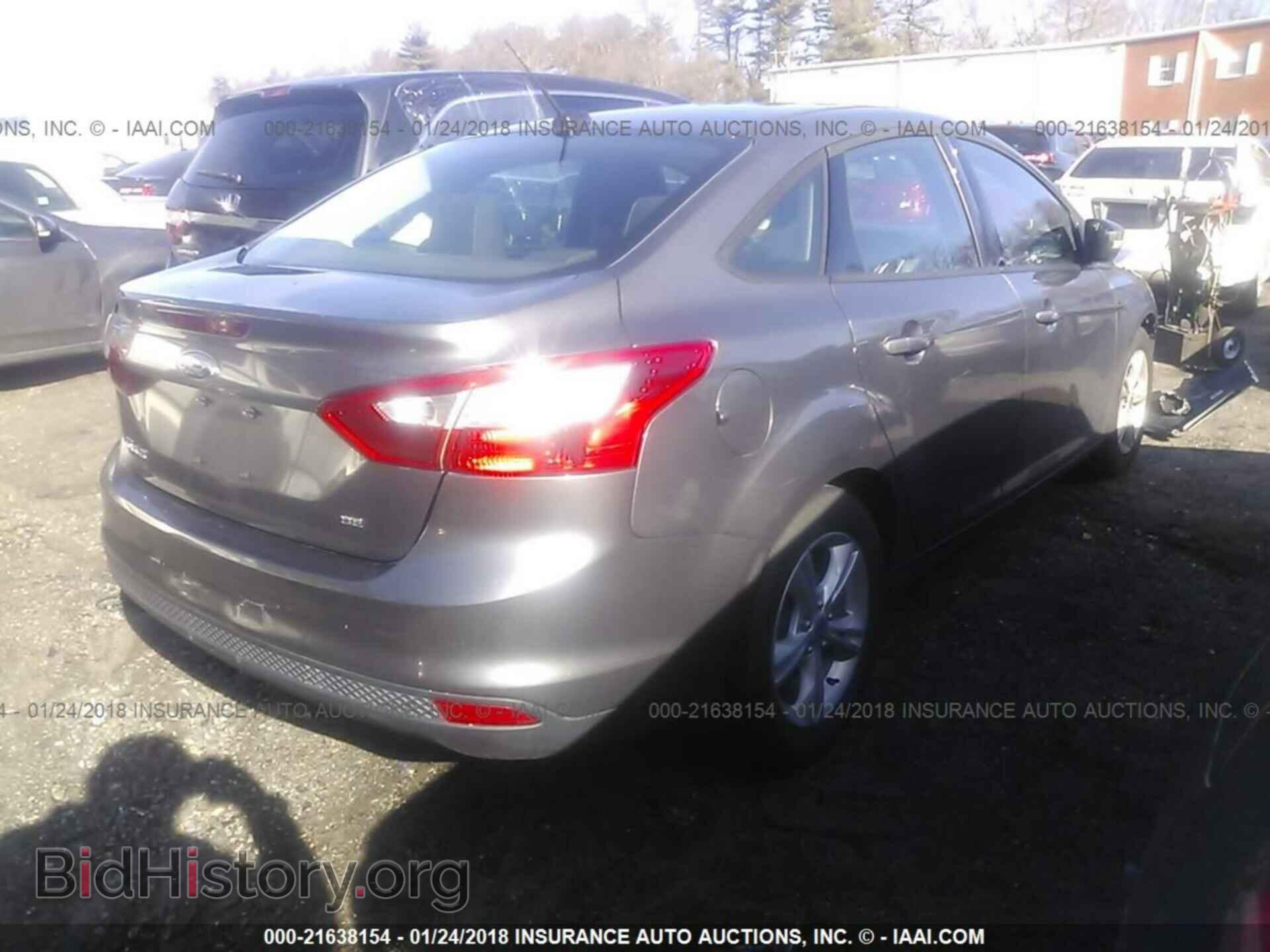 2013 Ford Focus - VIN: 1FADP3F2XDL215547 - Photo 4