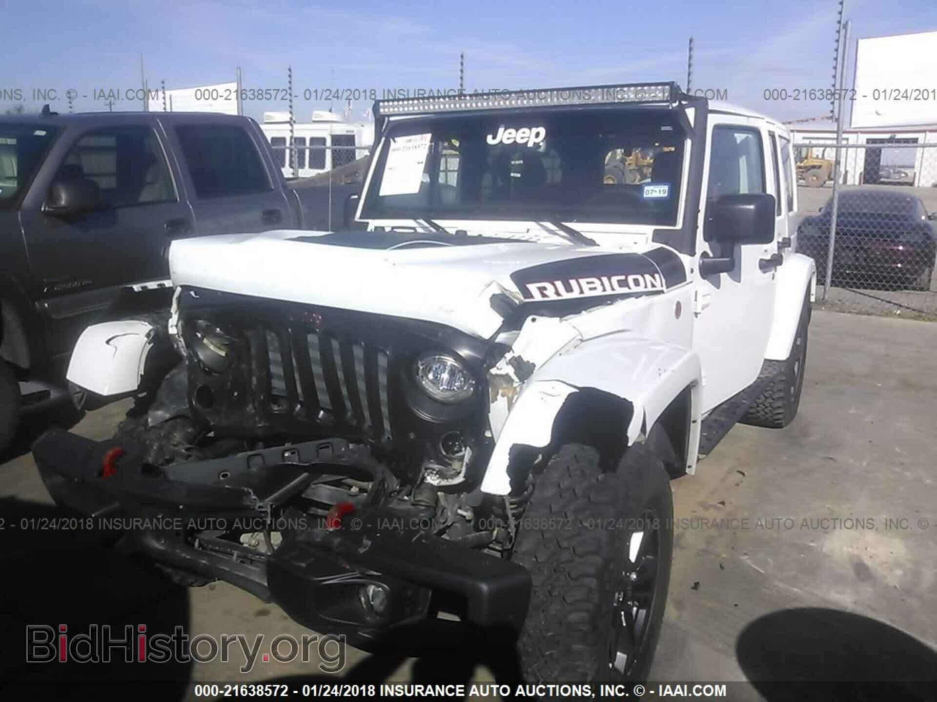 2017 Jeep Wrangler - VIN: 1C4BJWFG3HL664090 - Фото 2