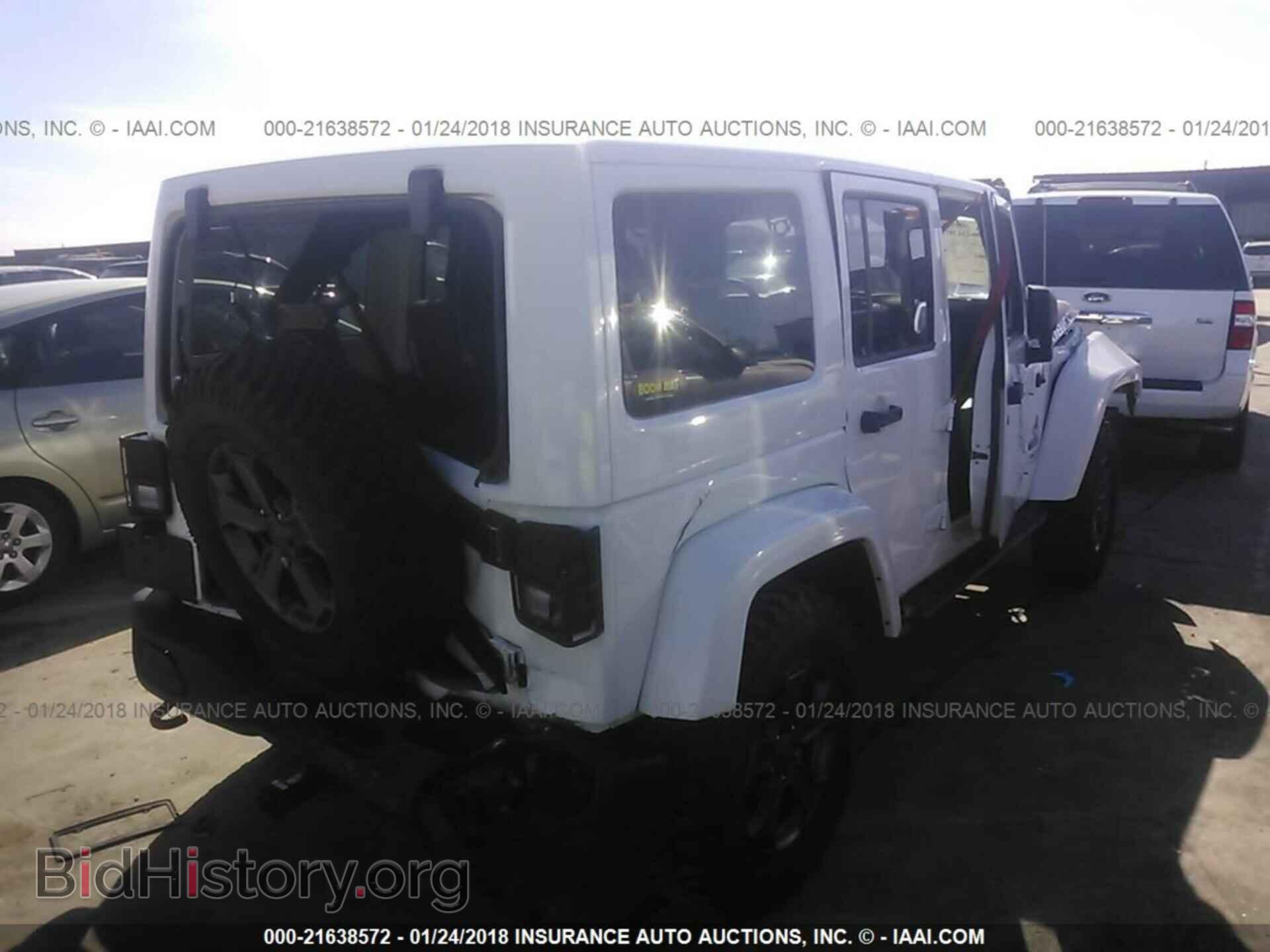 2017 Jeep Wrangler - VIN: 1C4BJWFG3HL664090 - Фото 4