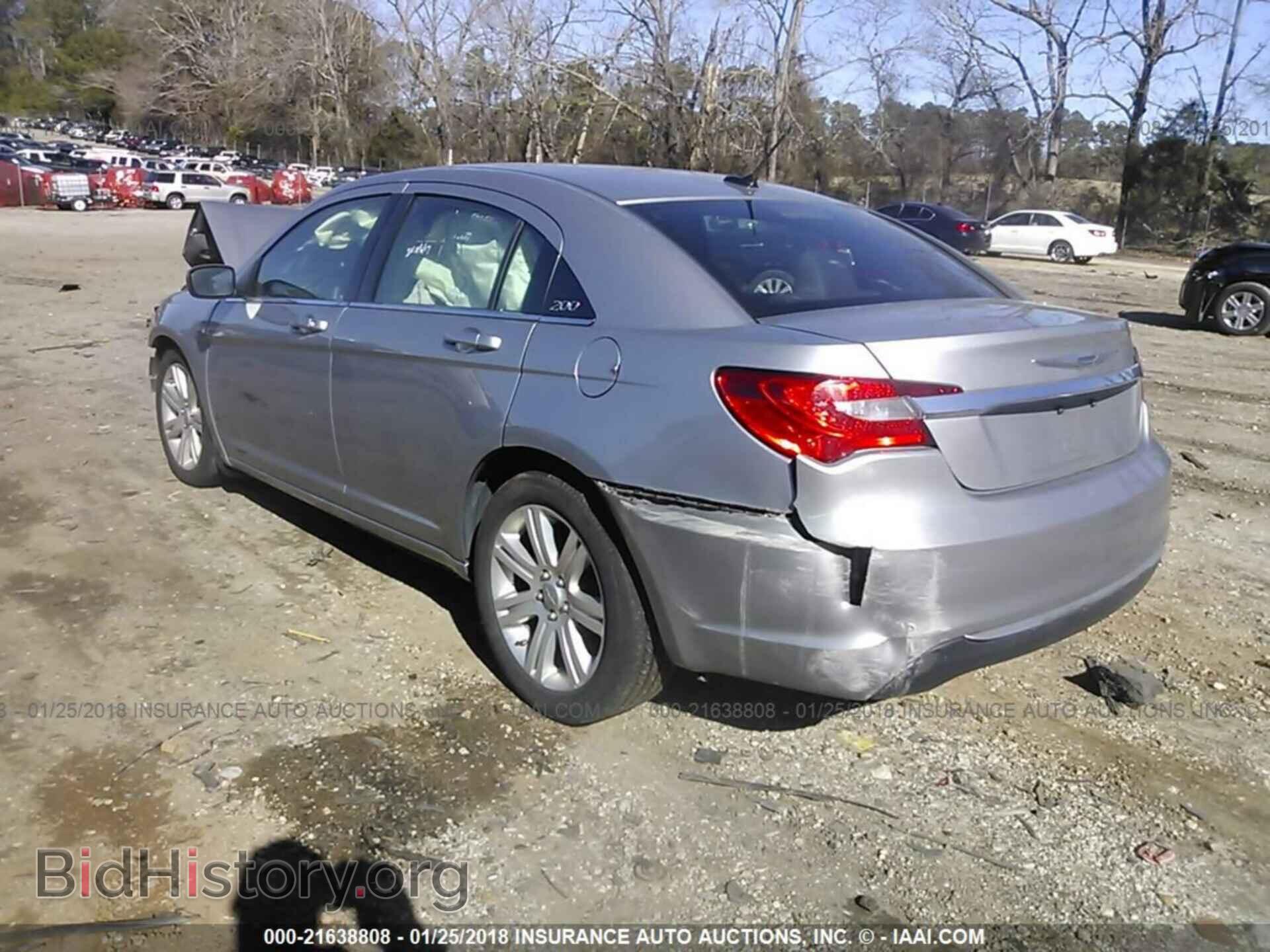 2013 Chrysler 200 - VIN: 1C3CCBAB8DN763395 - Photo 3