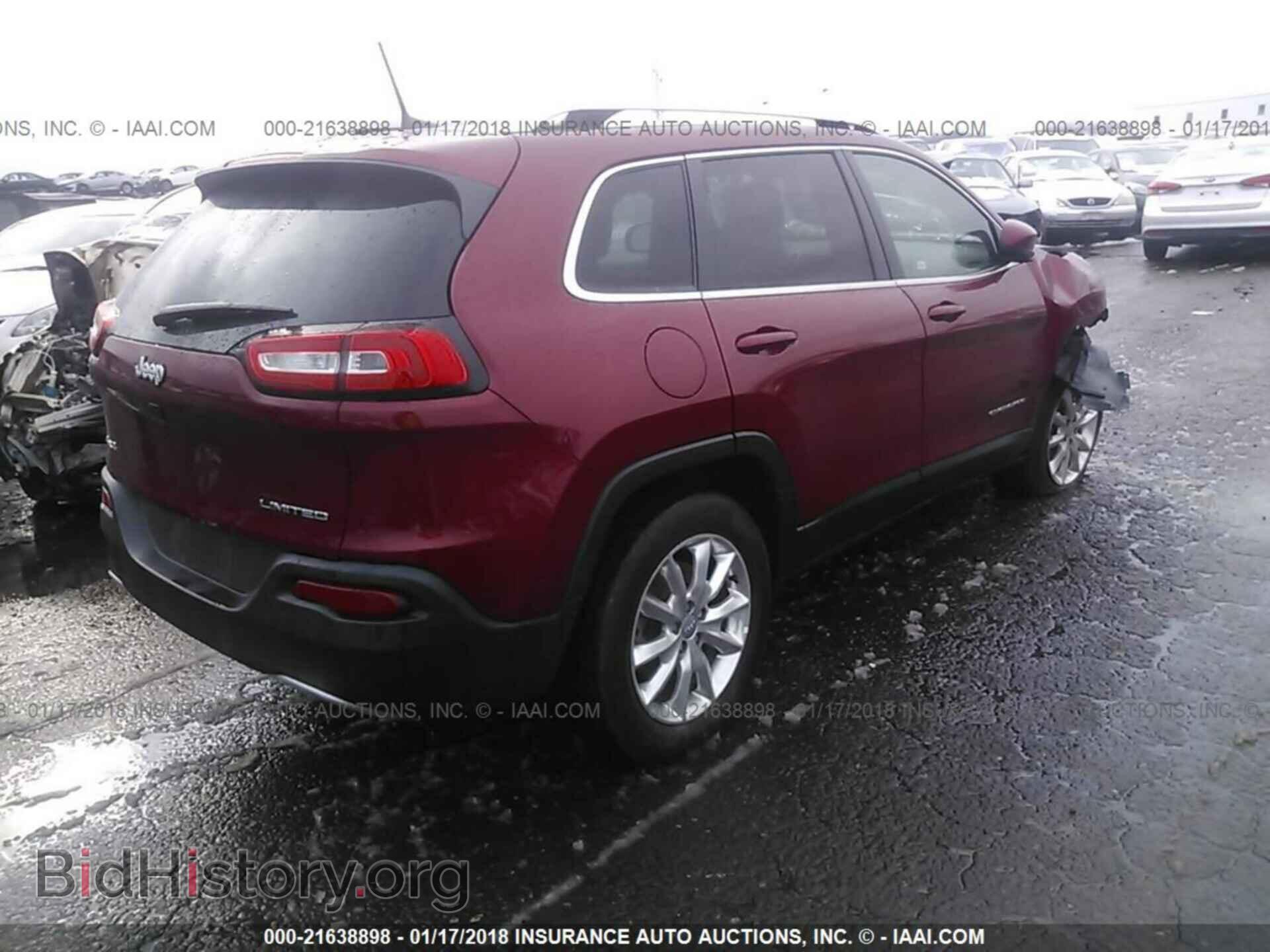 2017 Jeep Cherokee - VIN: 1C4PJMDB4HW519513 - Photo 4