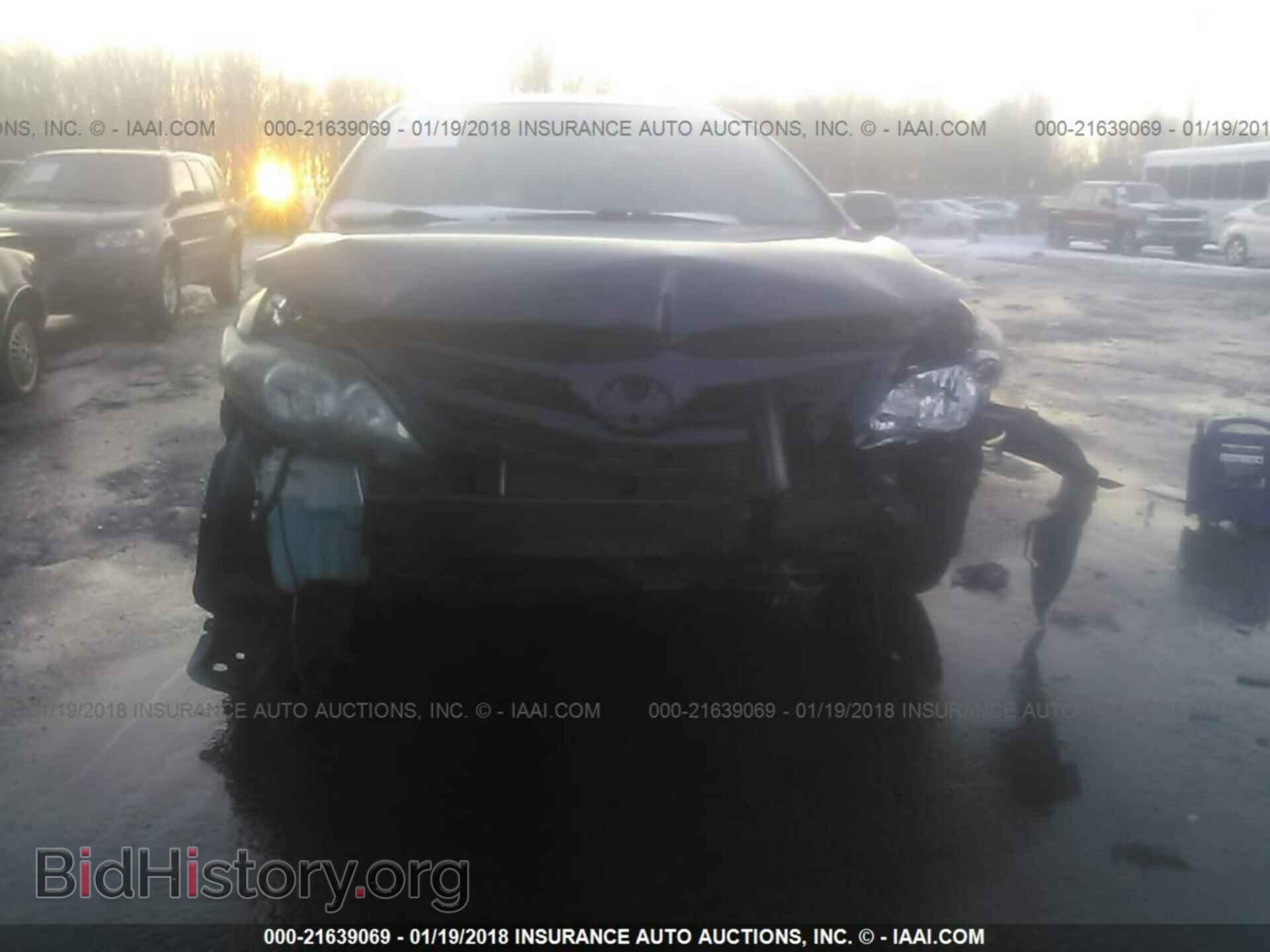 2011 Toyota Corolla - VIN: 2T1BU4EE7BC567520 - Photo 6