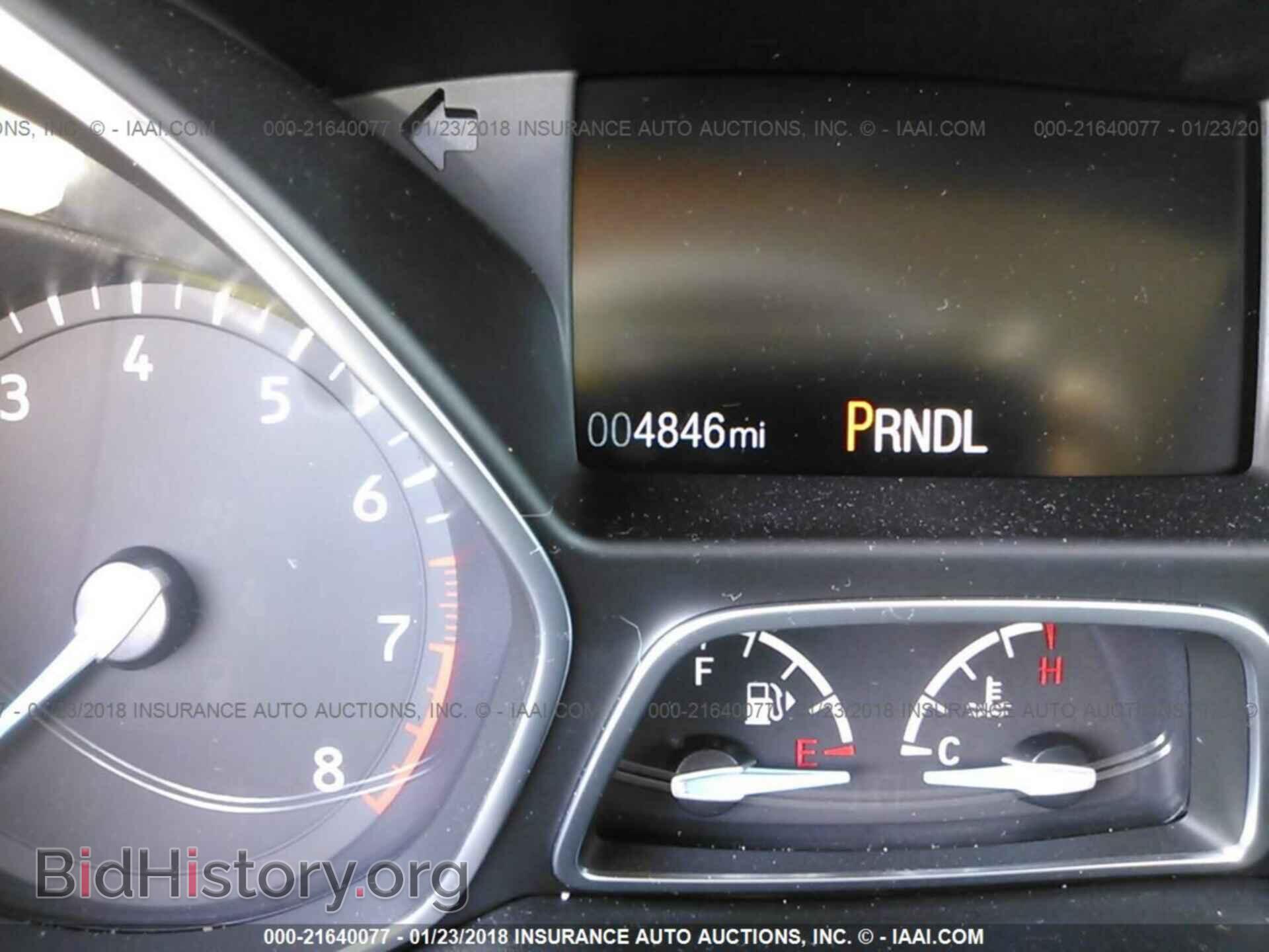 2017 Ford Focus - VIN: 1FADP3F22HL328494 - Photo 7