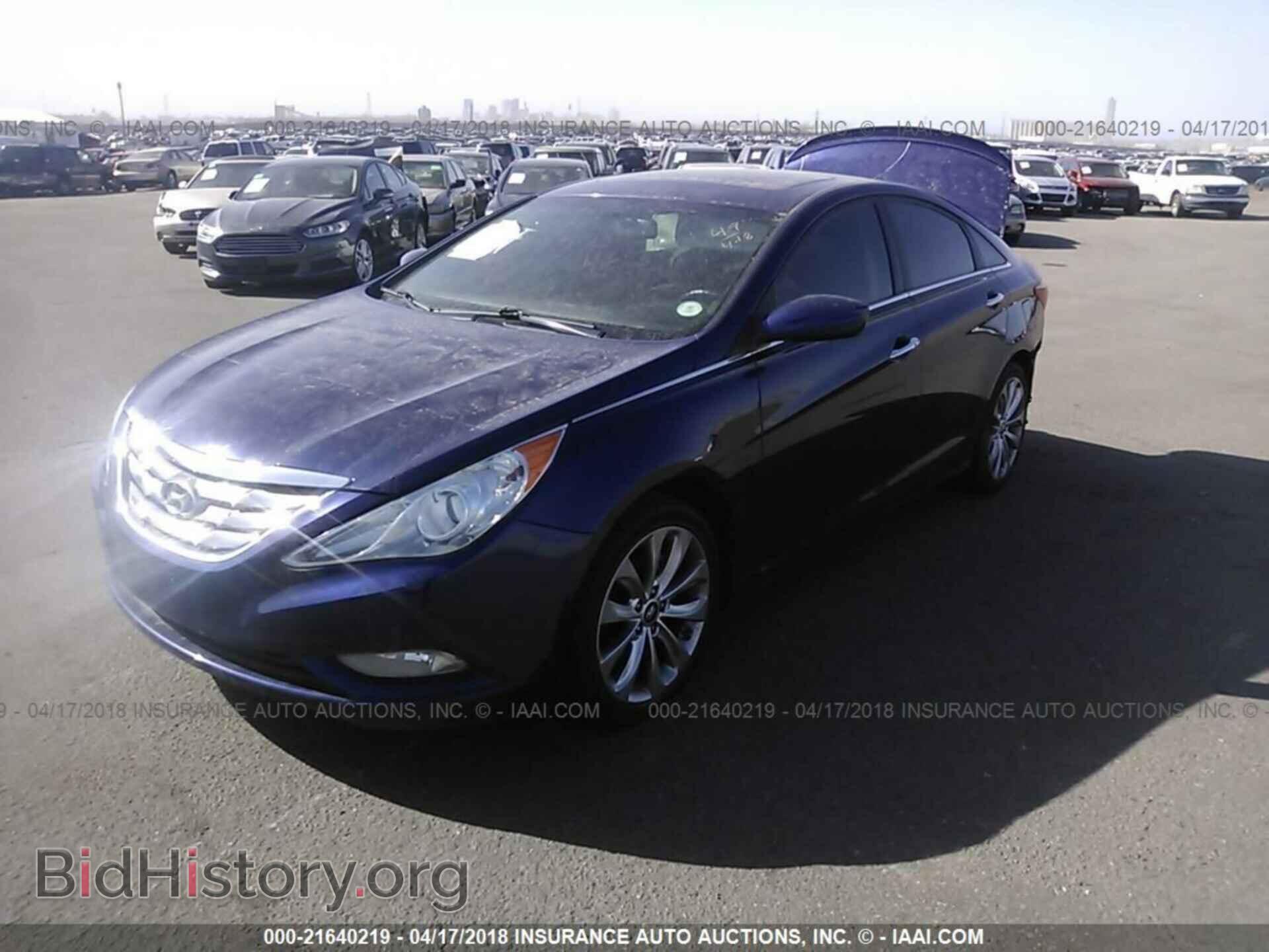 2012 Hyundai Sonata - VIN: 5NPEC4AB4CH427158 - Фото 2