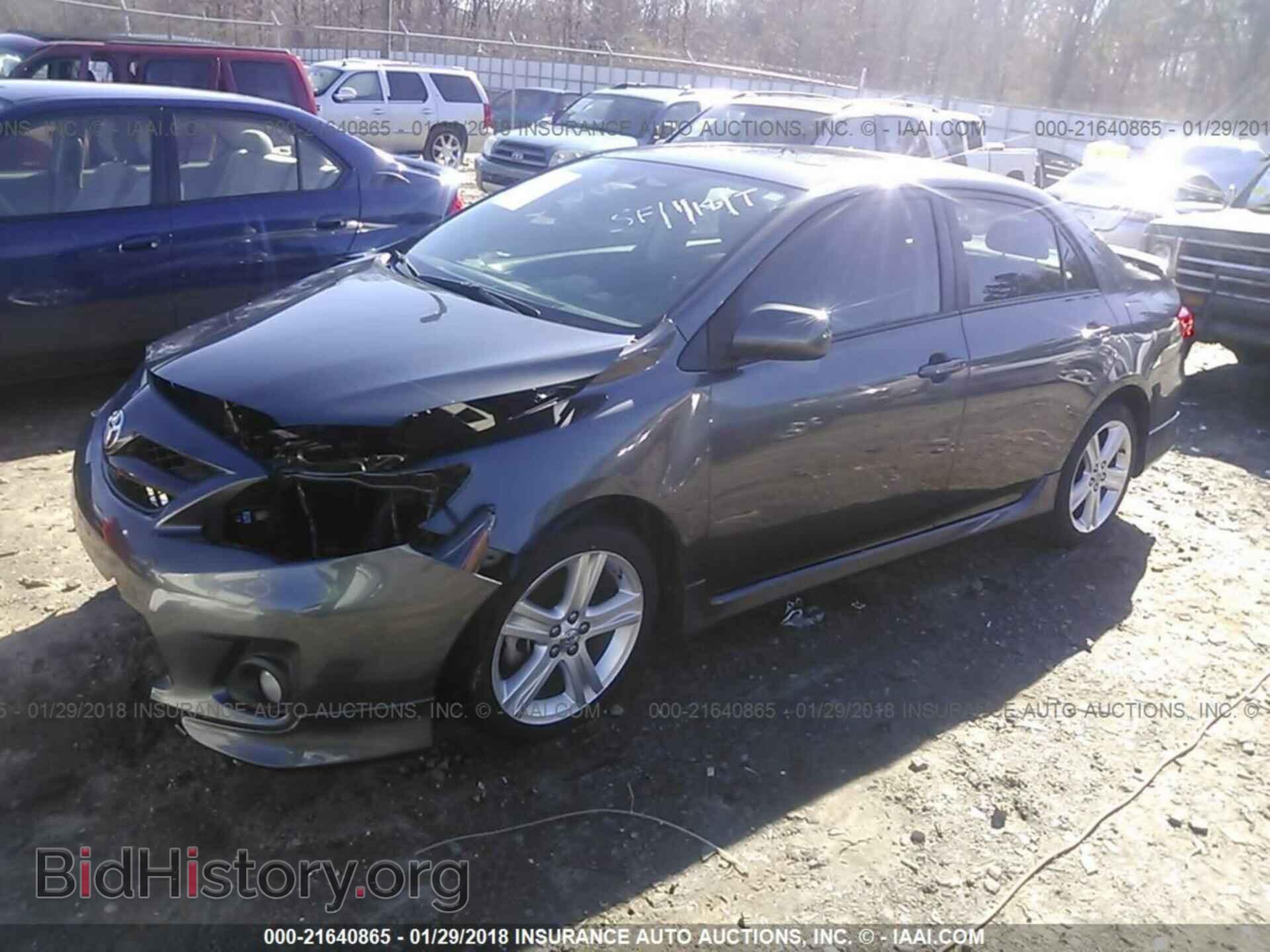 2013 Toyota Corolla - VIN: 5YFBU4EEXDP118030 - Photo 2