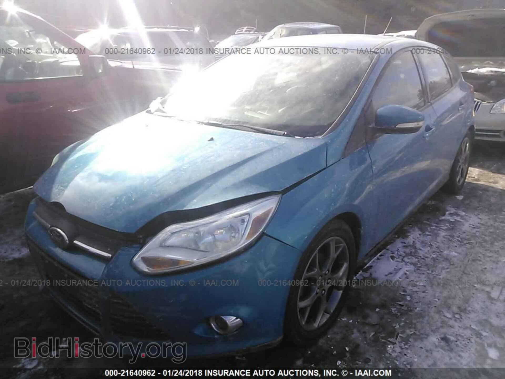 2014 Ford Focus - VIN: 1FADP3K22EL258545 - Фото 2