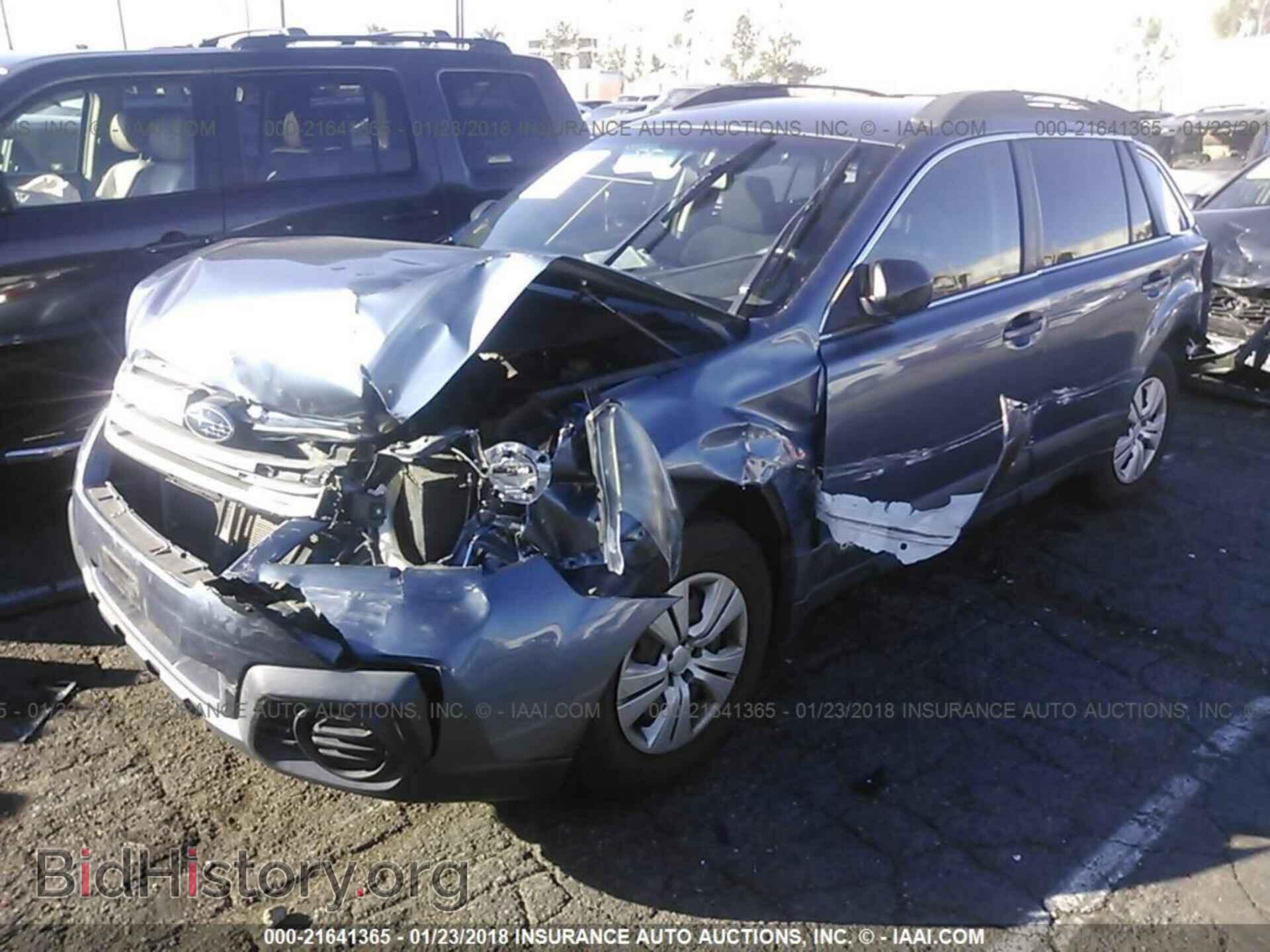 2013 Subaru Outback - VIN: 4S4BRBAC4D3224598 - Photo 2