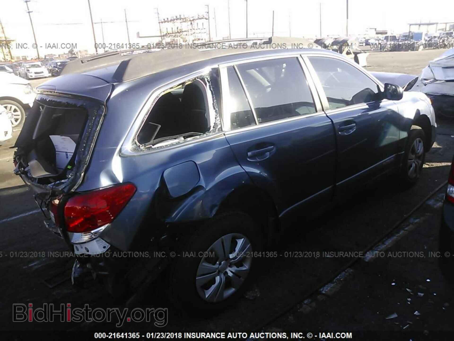 2013 Subaru Outback - VIN: 4S4BRBAC4D3224598 - Photo 4