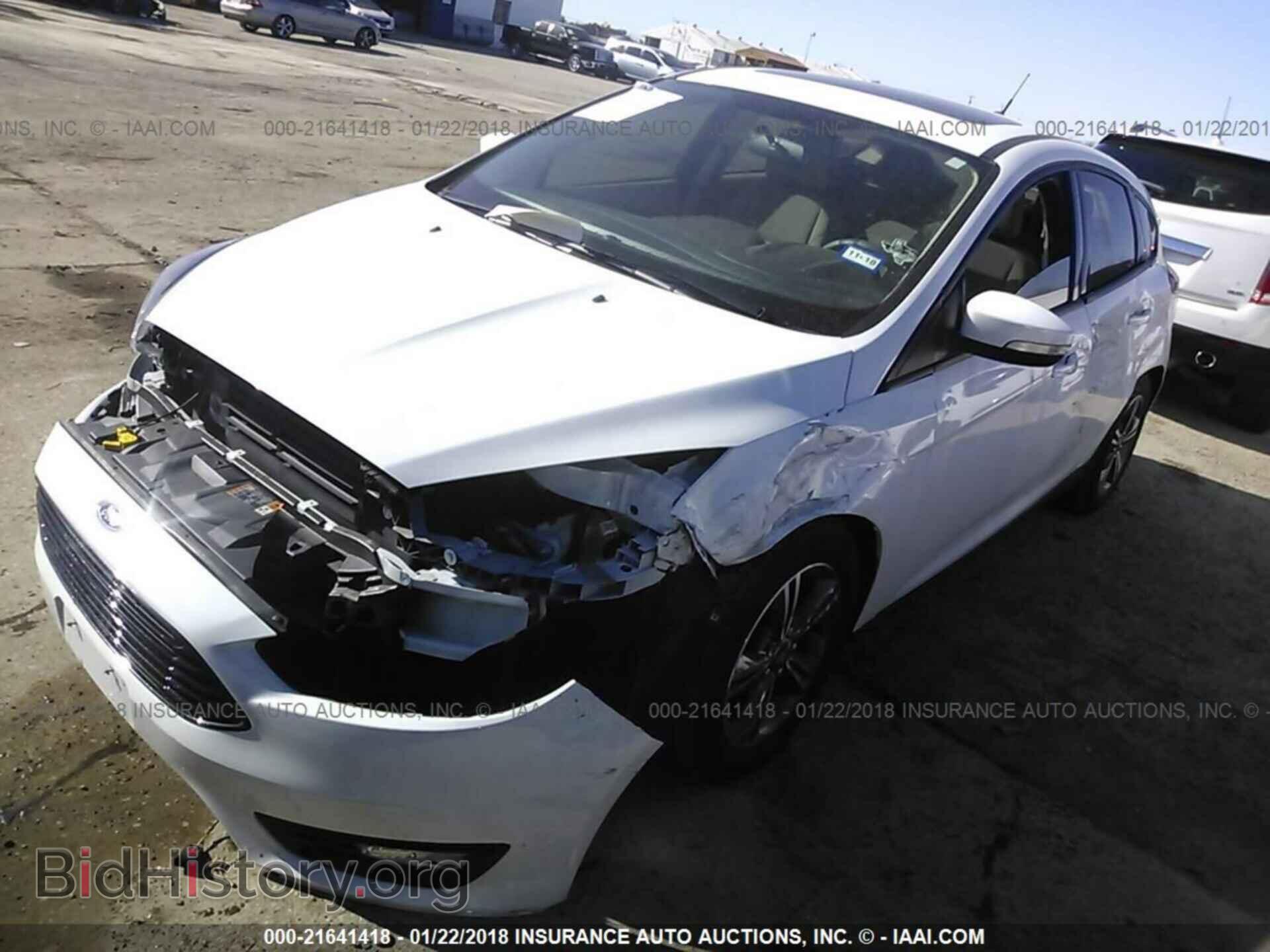 2016 Ford Focus - VIN: 1FADP3KE2GL259885 - Photo 2
