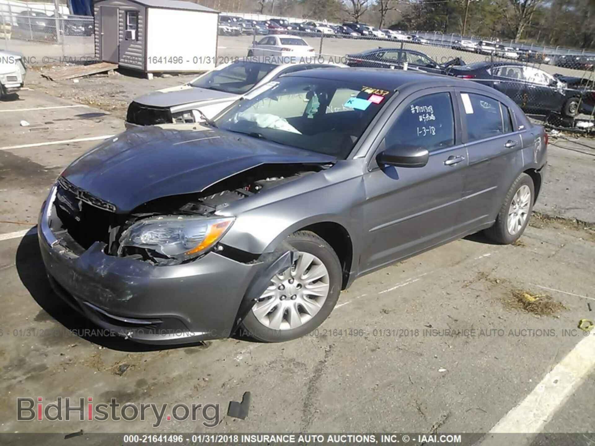 2012 Chrysler 200 - VIN: 1C3CCBAB0CN208505 - Фото 2