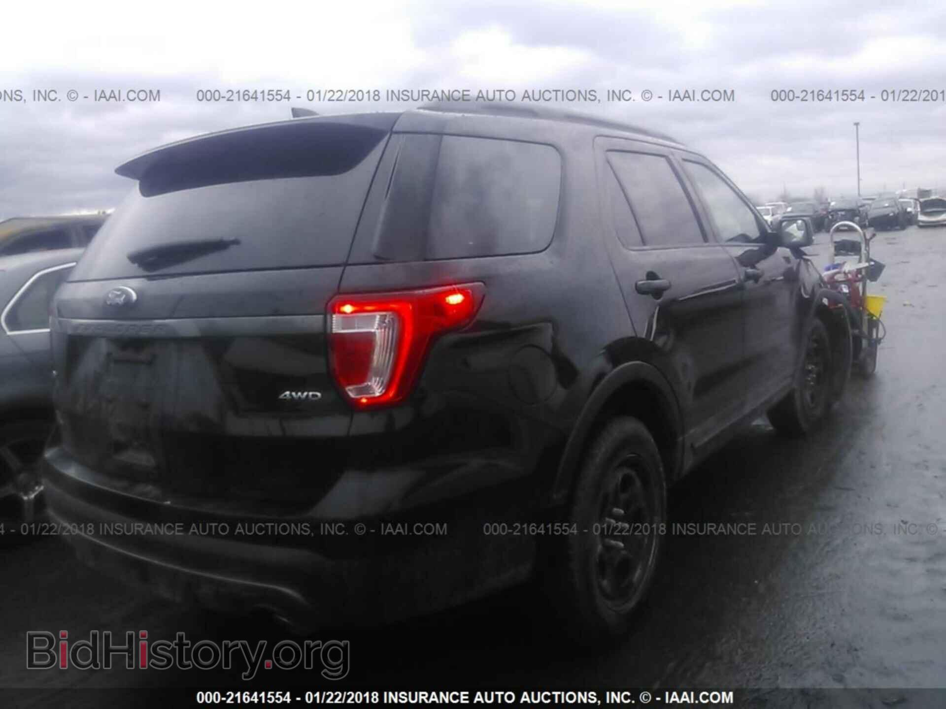 2017 Ford Explorer - VIN: 1FM5K8D86HGE16759 - Photo 4