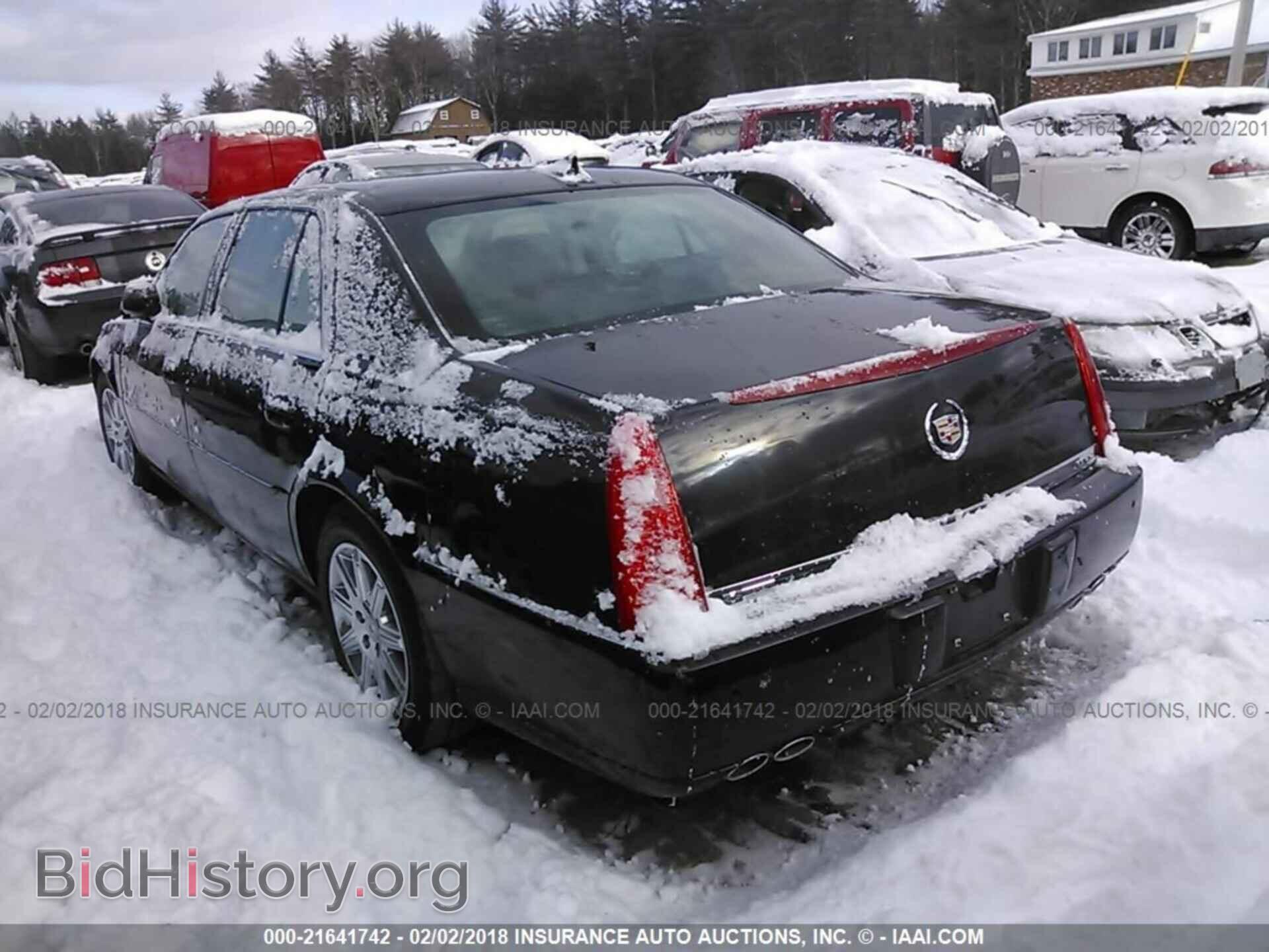 2011 Cadillac Dts - VIN: 1G6KH5E6XBU135111 - Фото 3