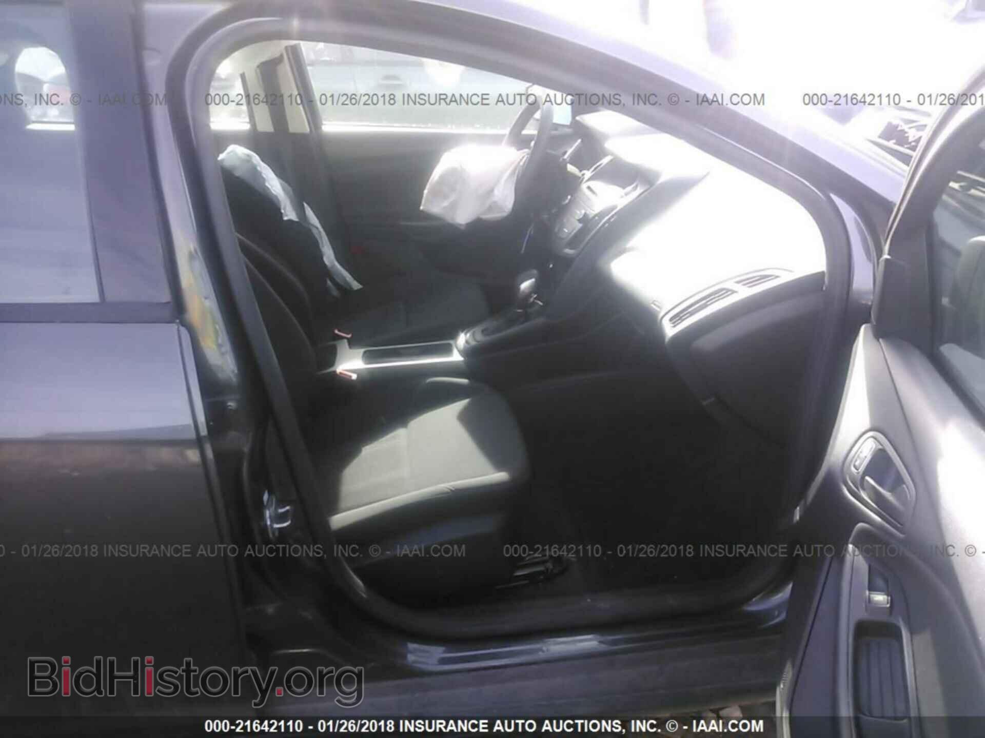 2015 Ford Focus - VIN: 1FADP3E27FL216191 - Photo 5
