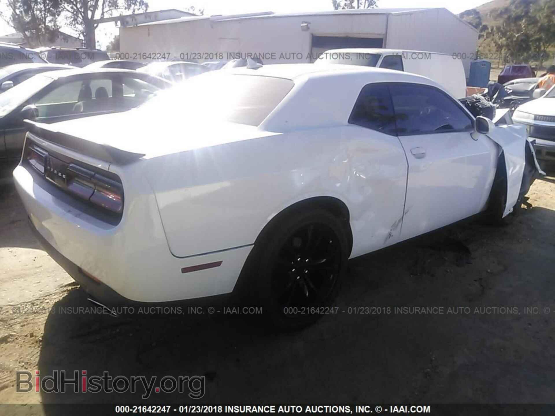 2016 Dodge Challenger - VIN: 2C3CDZAG1GH249547 - Photo 4