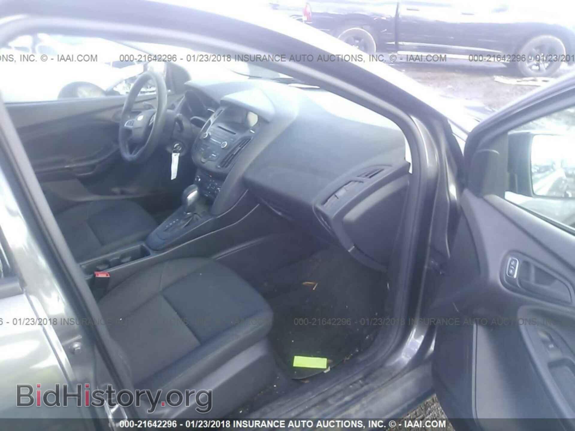2015 Ford Focus - VIN: 1FADP3E25FL339343 - Photo 5