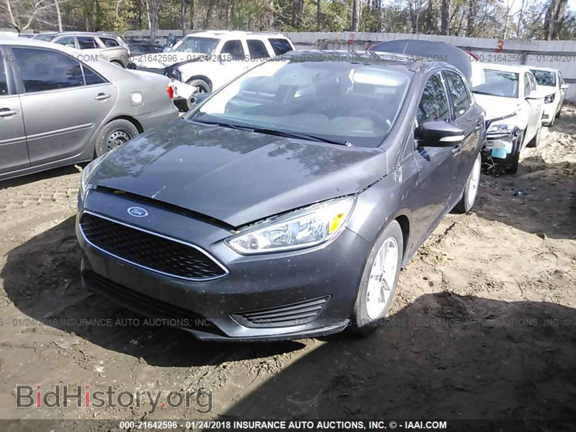2015 Ford Focus - VIN: 1FADP3F20FL202292 - Photo 2