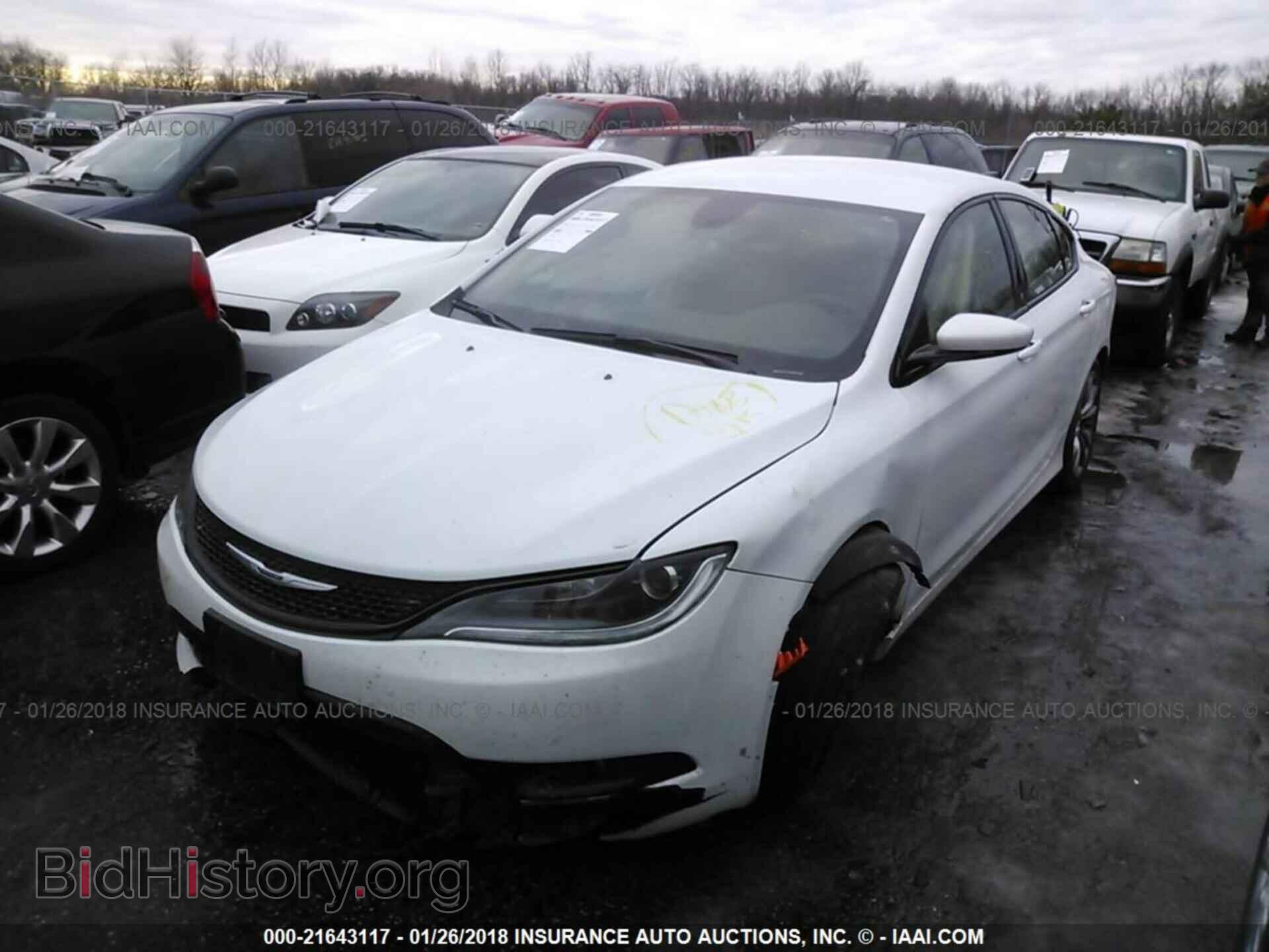2016 Chrysler 200 - VIN: 1C3CCCBB8GN150587 - Photo 2