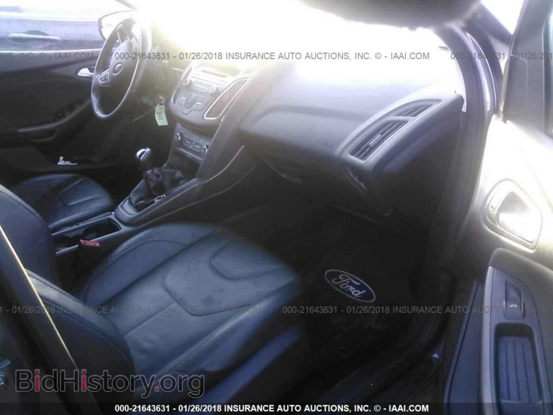 2015 Ford Focus - VIN: 1FADP3K27FL382411 - Photo 5