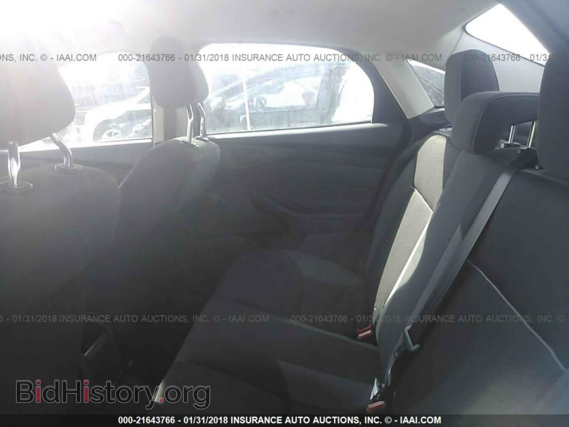 2012 Ford Focus - VIN: 1FAHP3E29CL194157 - Photo 8