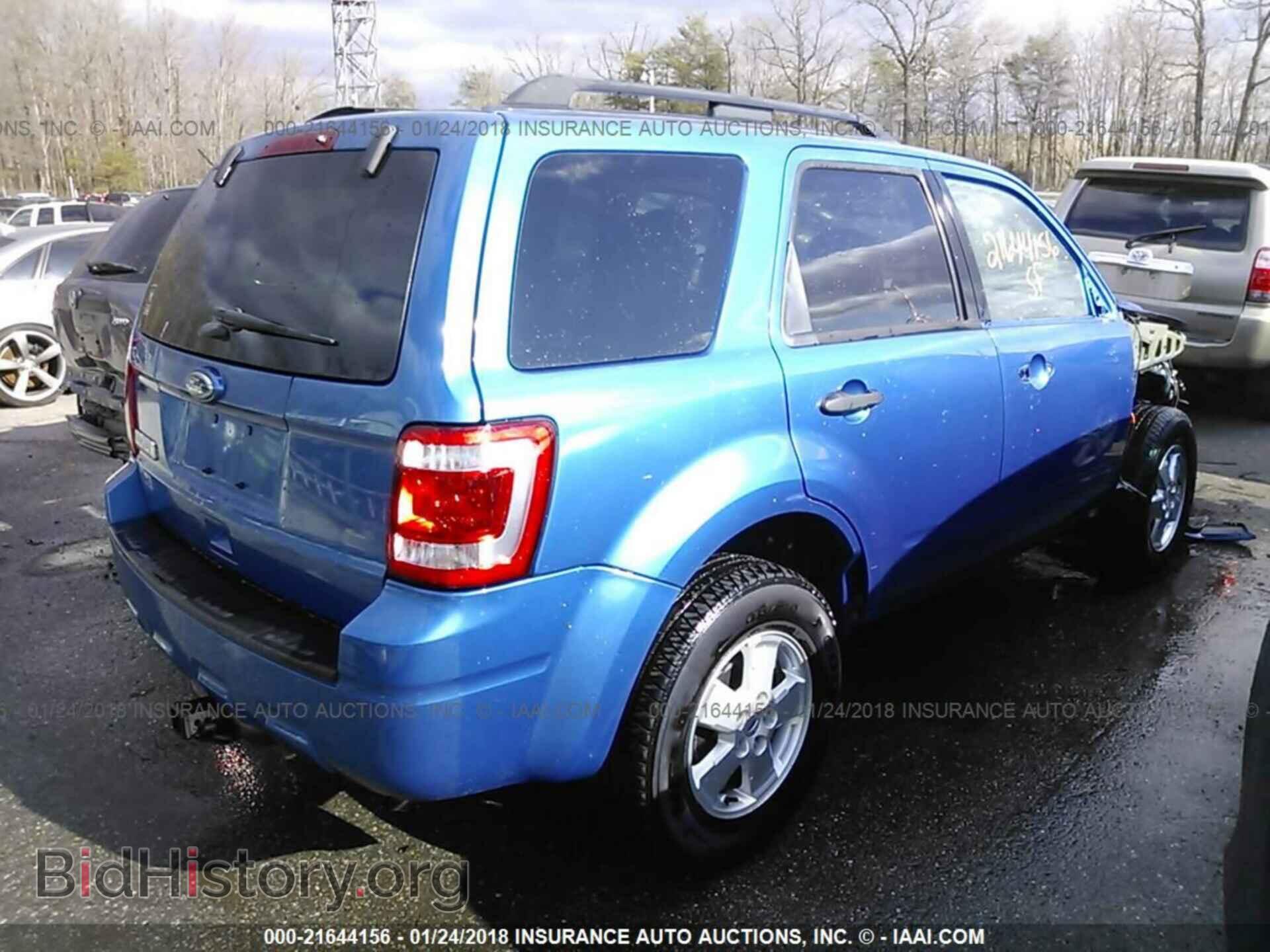 2012 Ford Escape - VIN: 1FMCU0D71CKB57310 - Photo 4