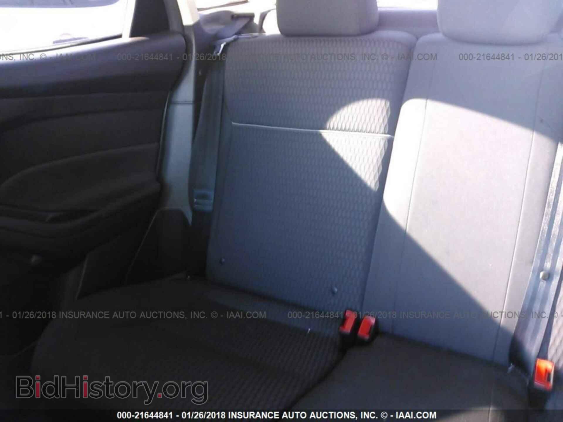 2012 Ford Focus - VIN: 1FAHP3H20CL455087 - Photo 8