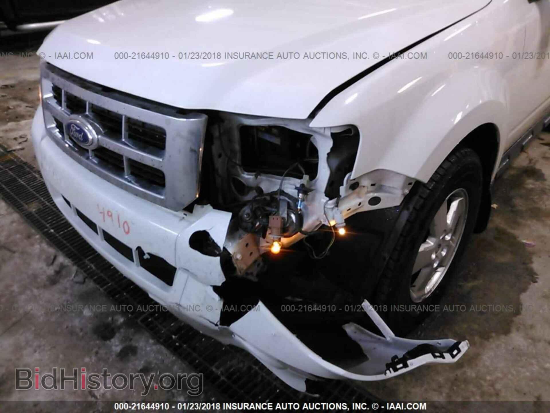 2011 Ford Escape - VIN: 1FMCU0D78BKB02609 - Photo 6