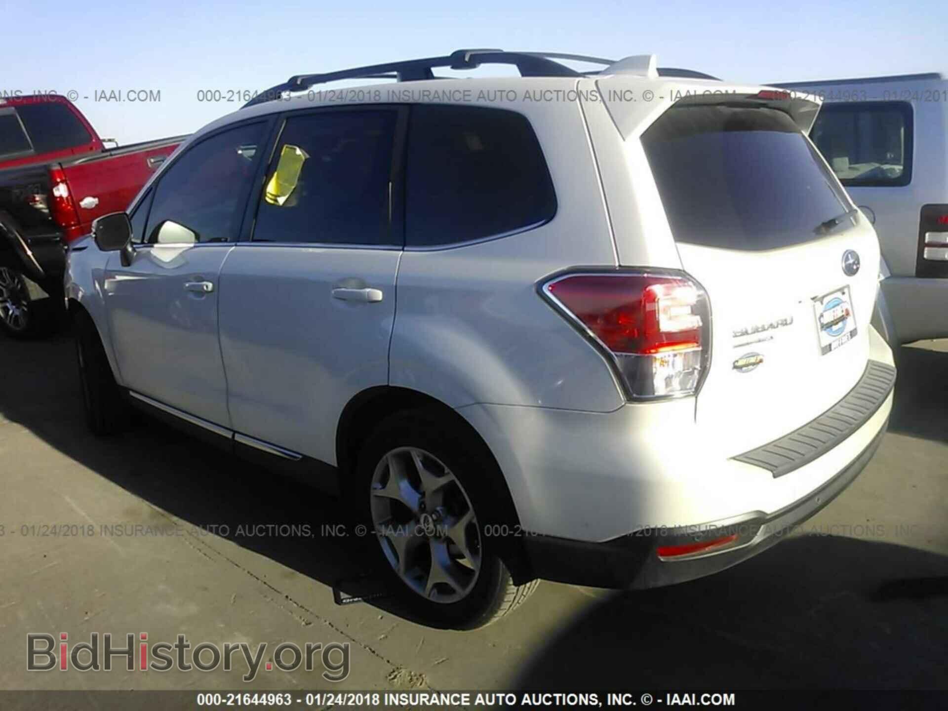 2017 Subaru Forester - VIN: JF2SJAWC3HH579111 - Photo 3