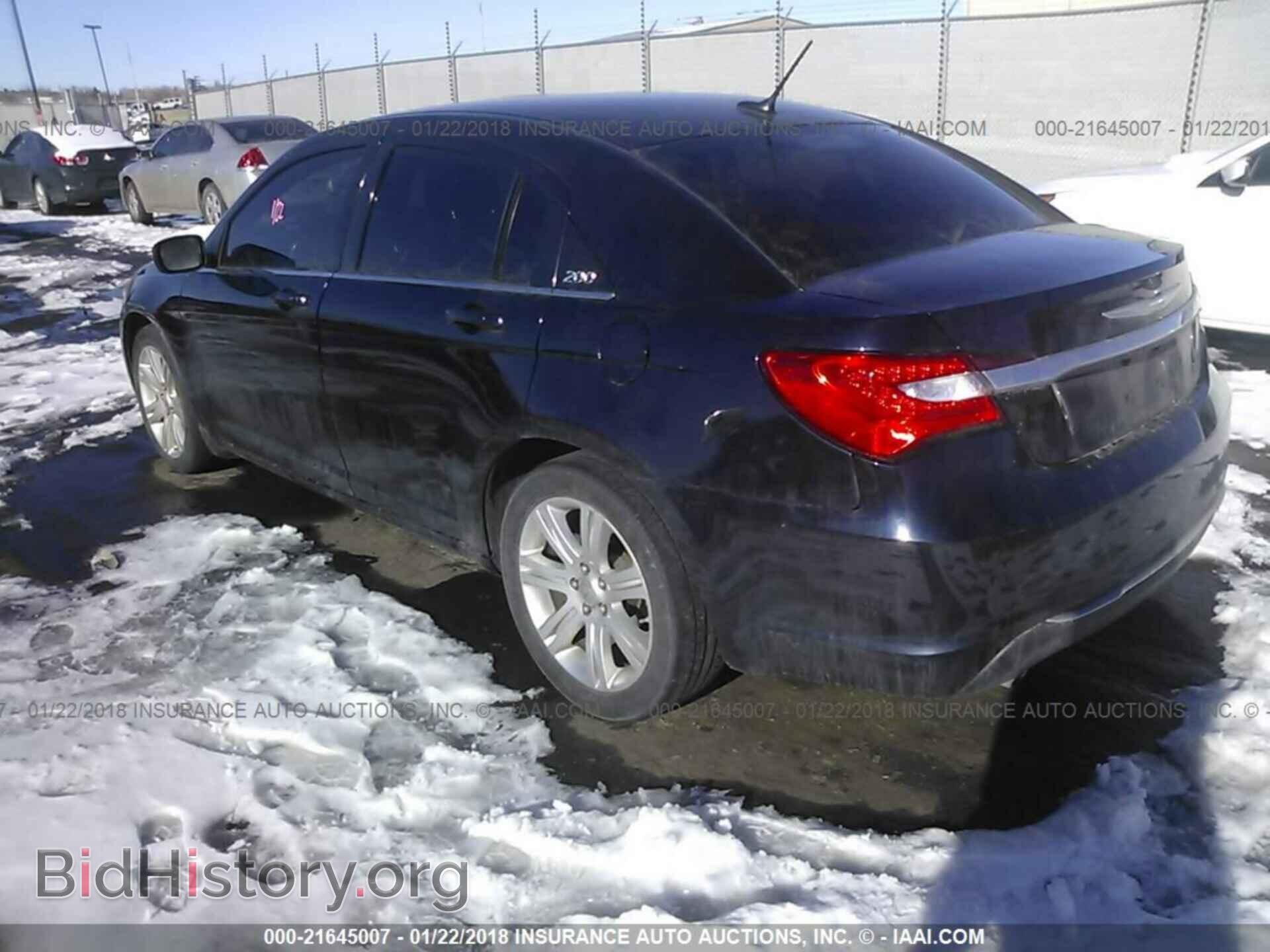 2012 Chrysler 200 - VIN: 1C3CCBBG7CN307879 - Фото 3