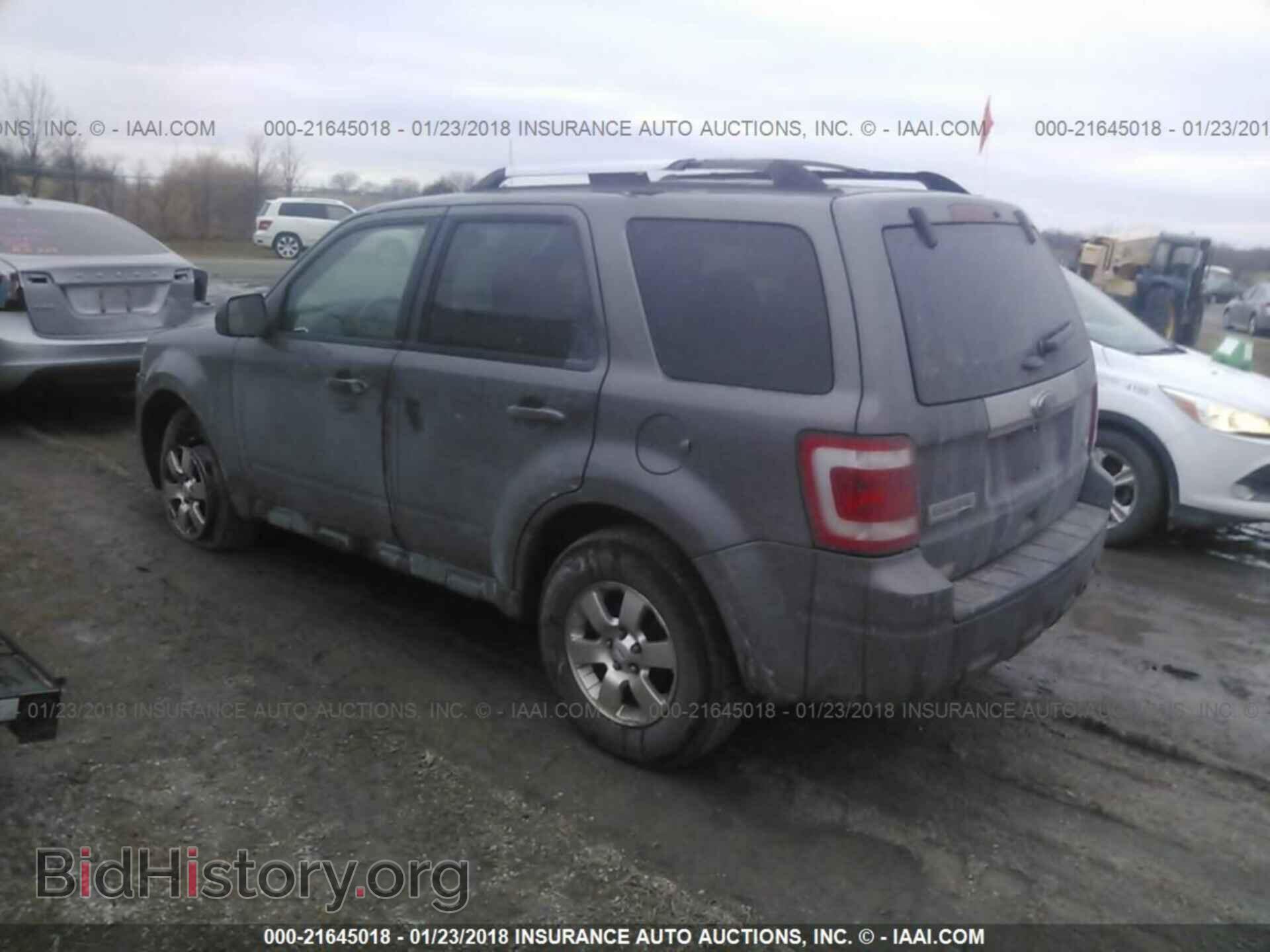 2011 Ford Escape - VIN: 1FMCU0EG2BKC05717 - Photo 3