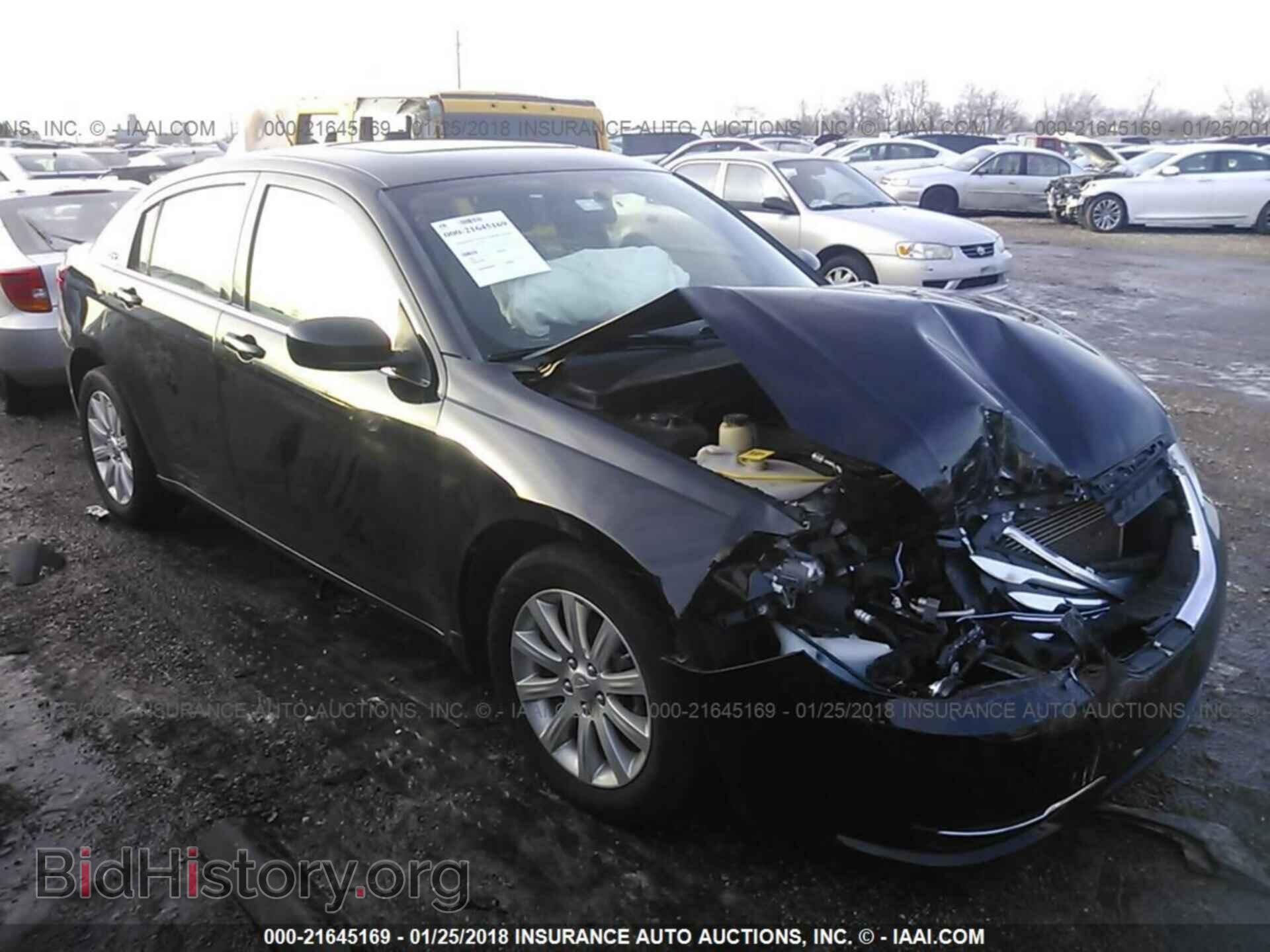 Photo 1C3CCBBB7DN577085 - Chrysler 200 2013