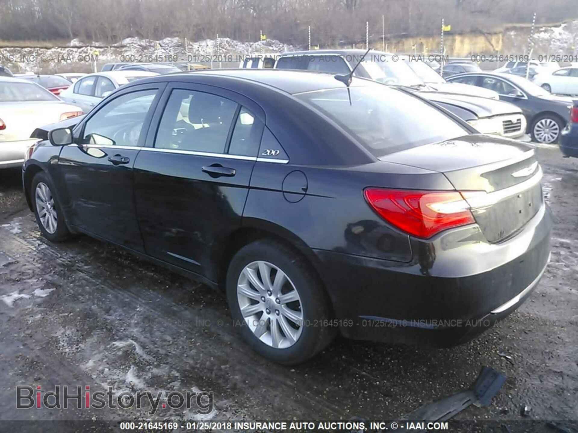 2013 Chrysler 200 - VIN: 1C3CCBBB7DN577085 - Photo 3
