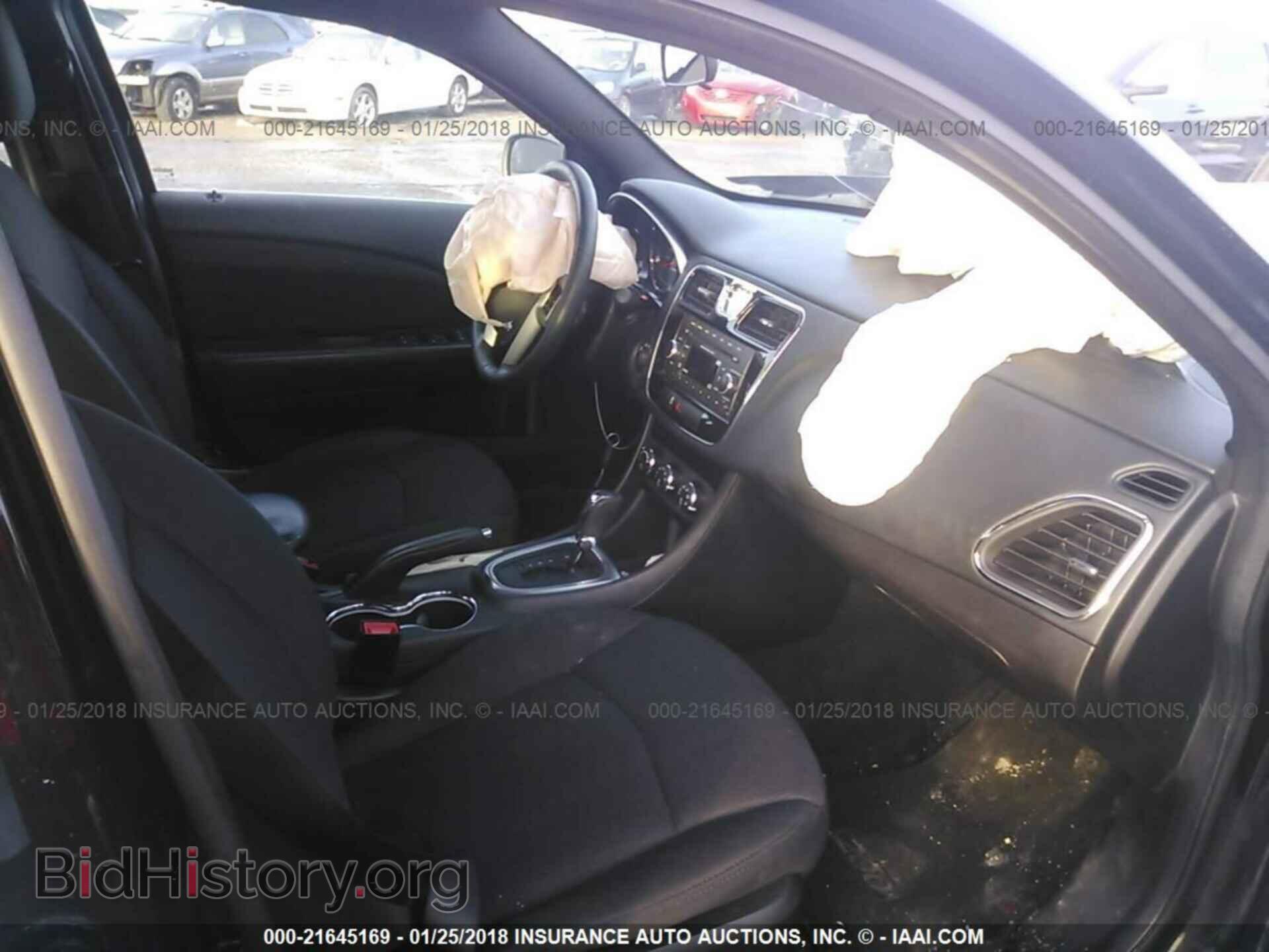 2013 Chrysler 200 - VIN: 1C3CCBBB7DN577085 - Photo 5