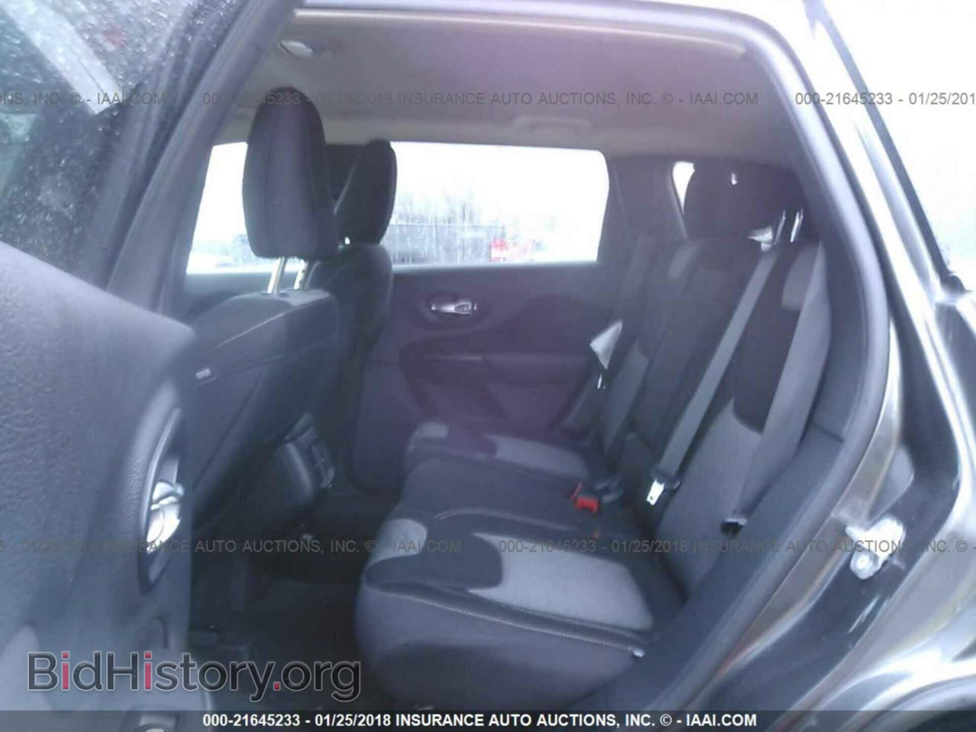 2014 Jeep Cherokee - VIN: 1C4PJMCS4EW230242 - Фото 8