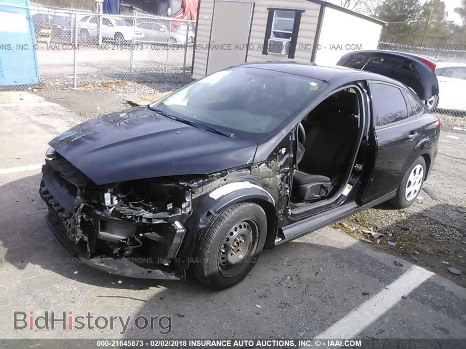 2016 Ford Focus - VIN: 1FADP3E22GL376805 - Фото 2