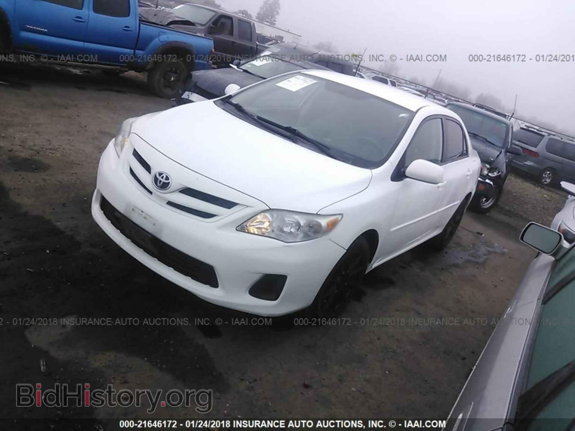 2012 Toyota Corolla - VIN: 2T1BU4EEXCC760665 - Фото 2