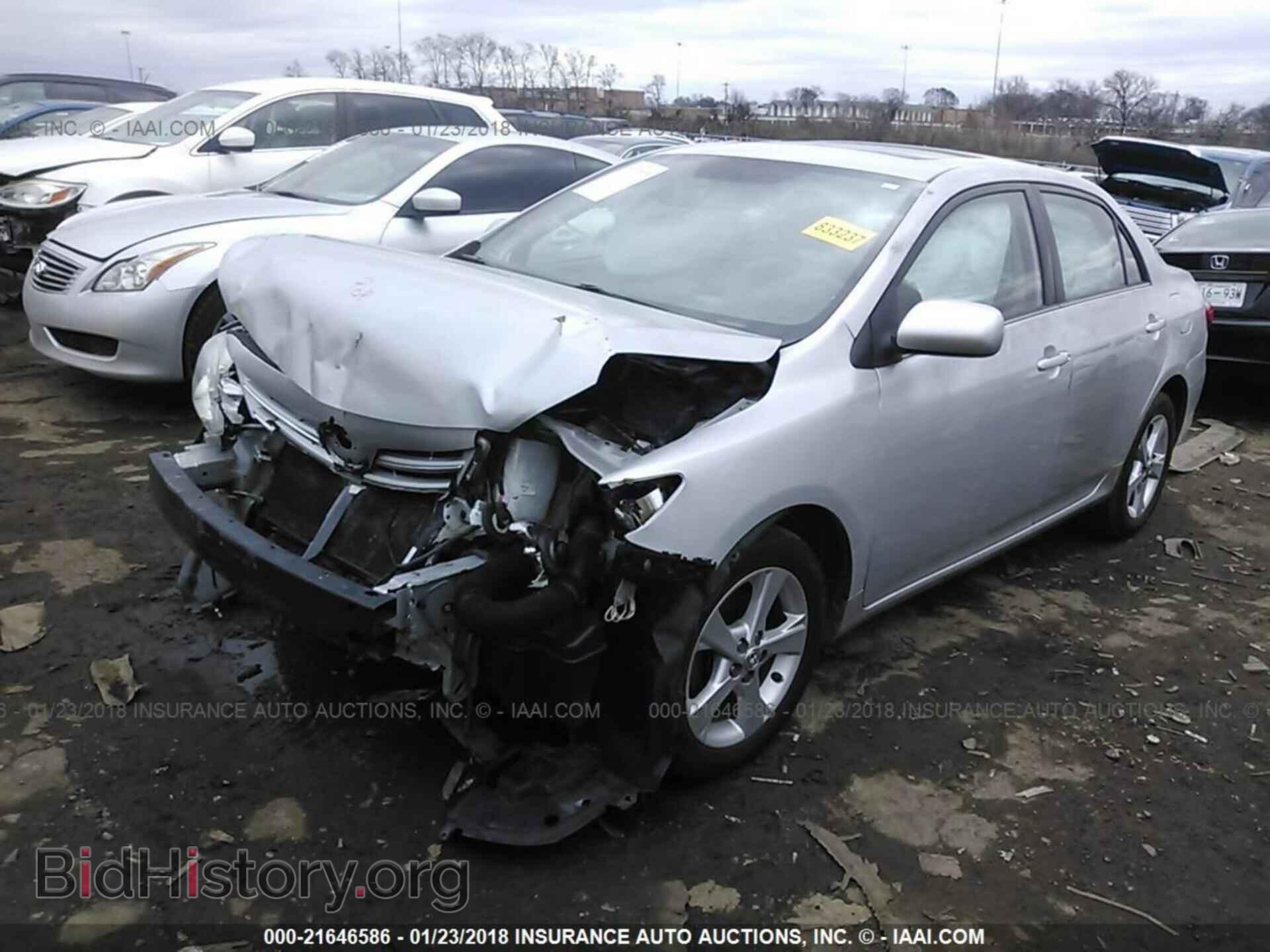 2013 Toyota Corolla - VIN: 2T1BU4EEXDC002570 - Photo 2