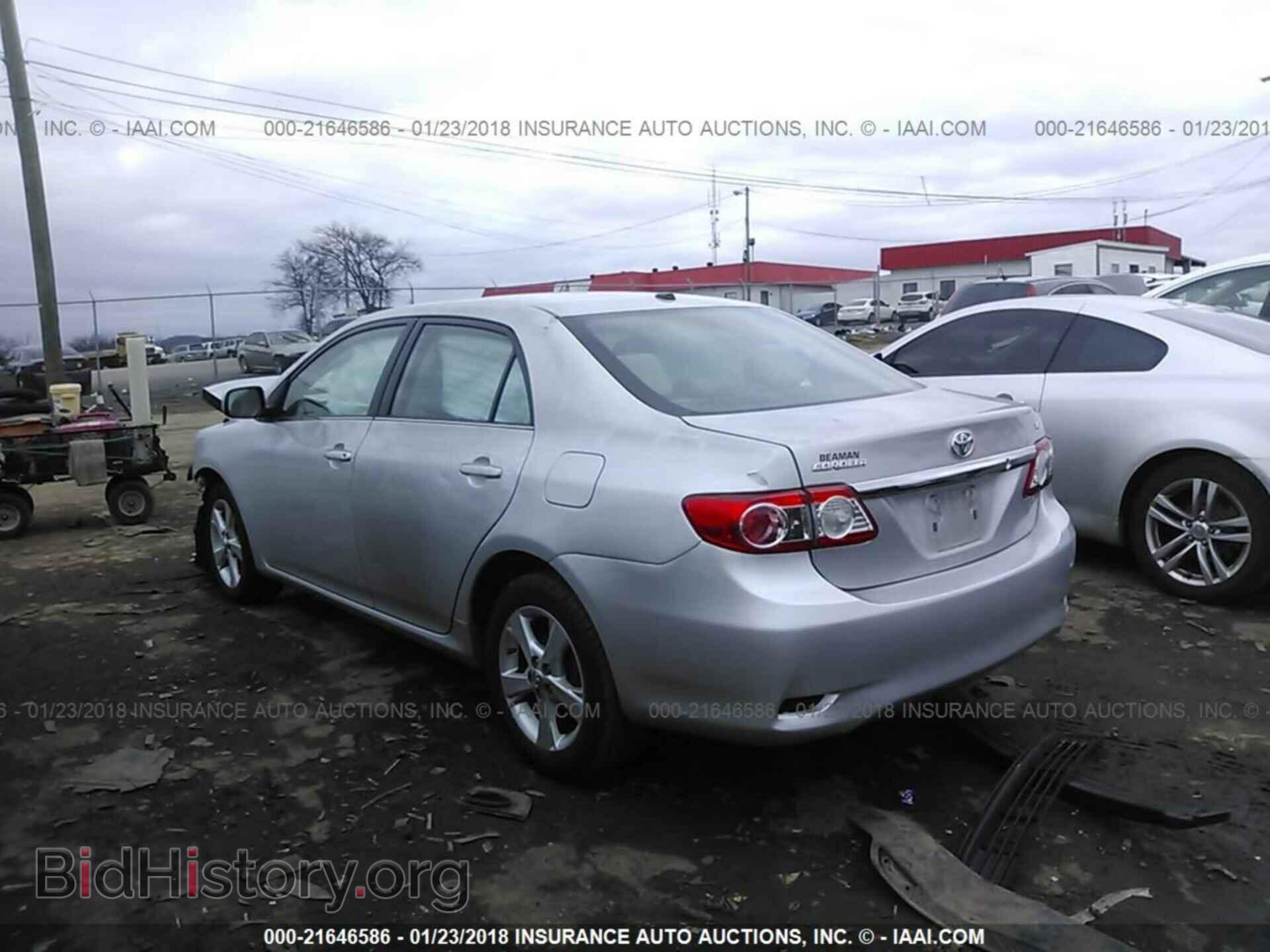 2013 Toyota Corolla - VIN: 2T1BU4EEXDC002570 - Photo 3