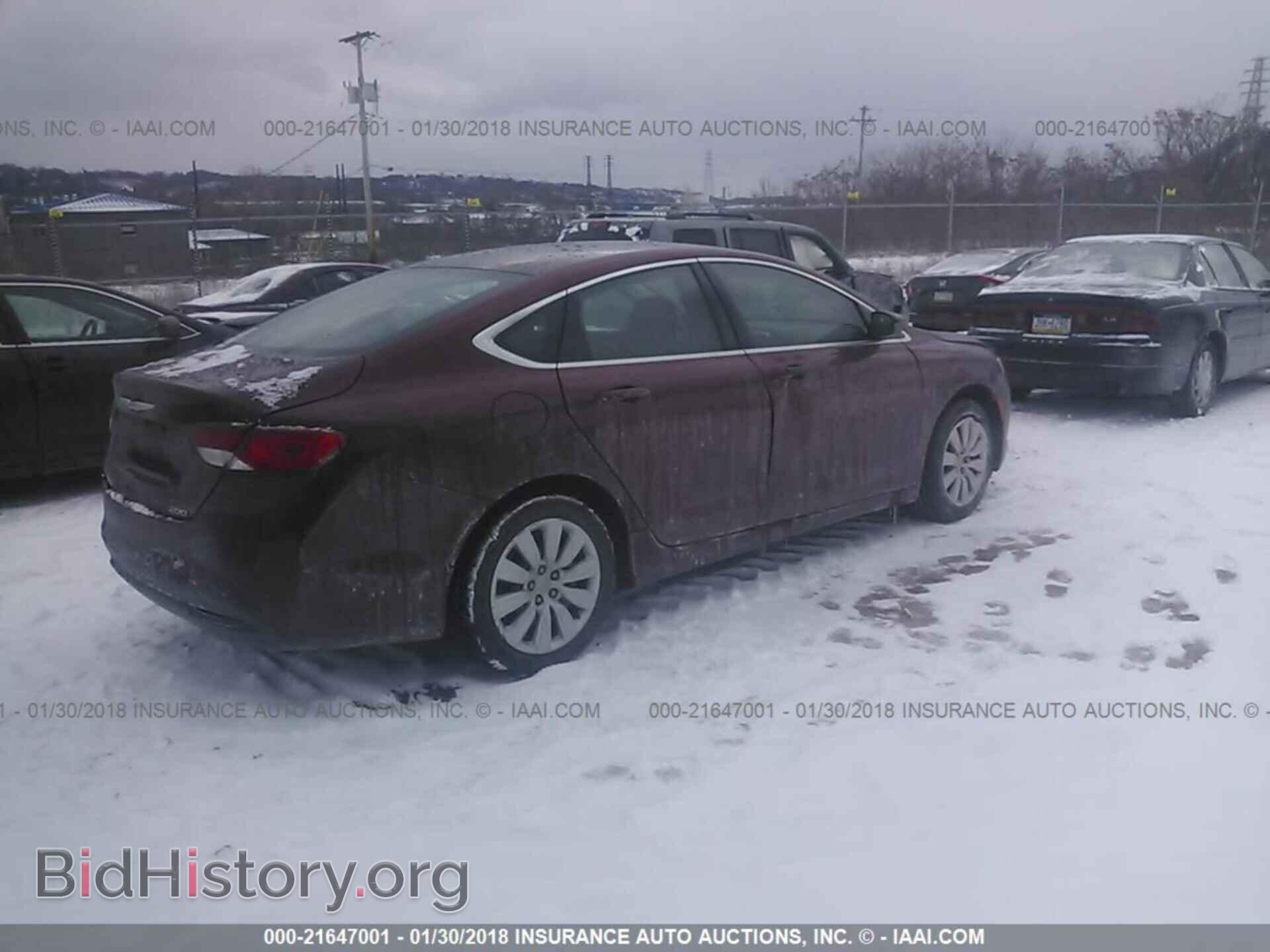 2015 Chrysler 200 - VIN: 1C3CCCFB8FN560699 - Photo 4